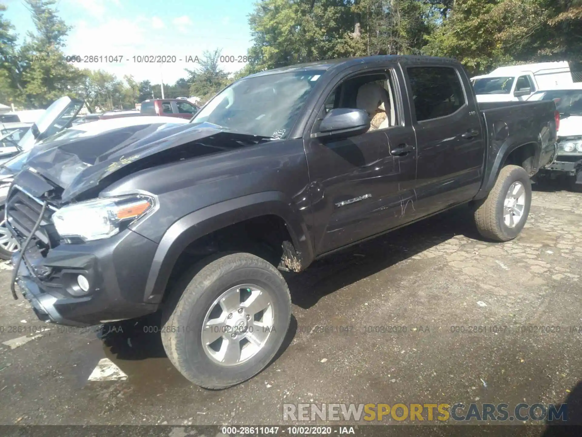 2 Photograph of a damaged car 3TMCZ5AN3LM303429 TOYOTA TACOMA 4WD 2020