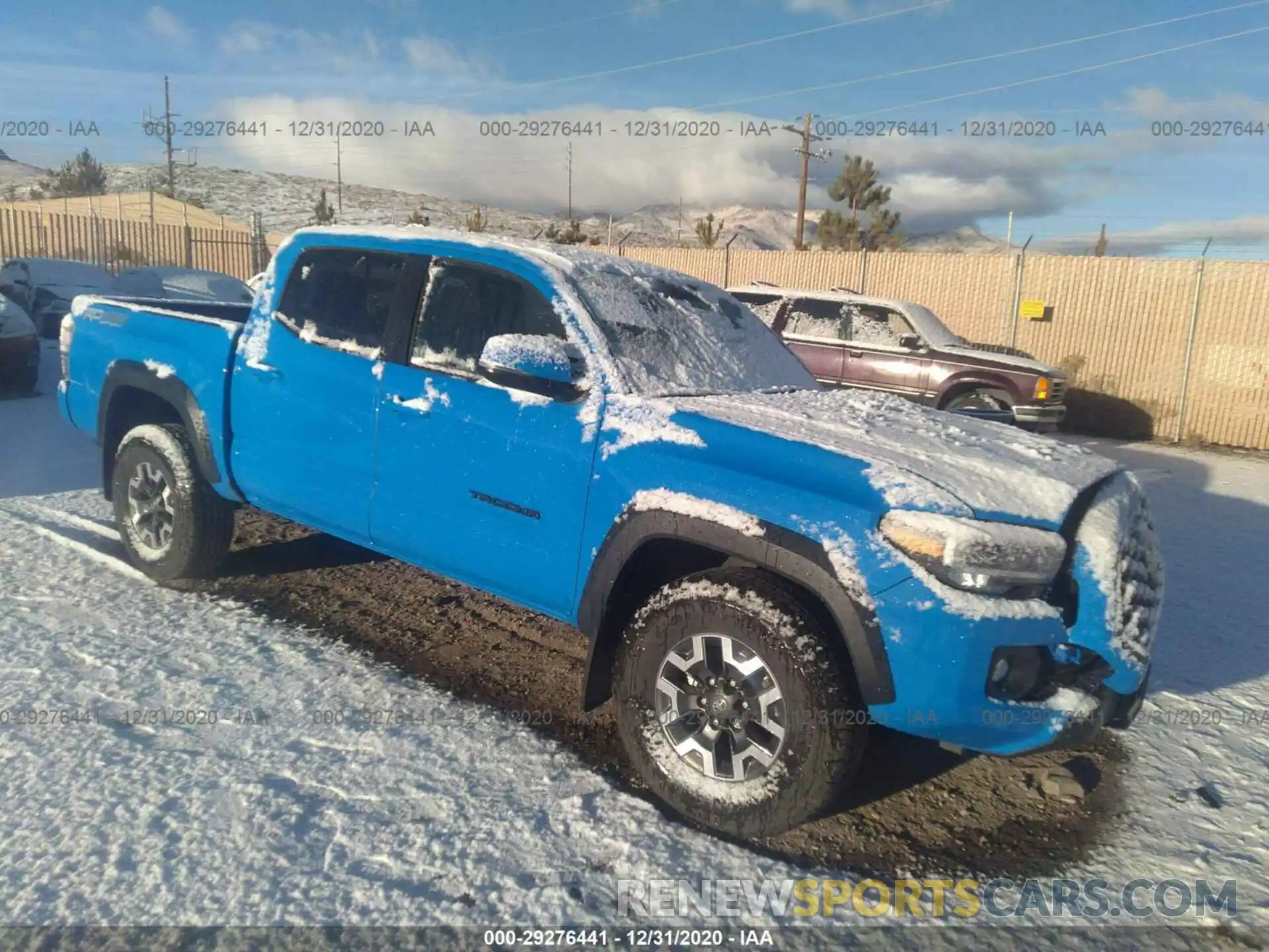 1 Photograph of a damaged car 3TMCZ5AN3LM304323 TOYOTA TACOMA 4WD 2020