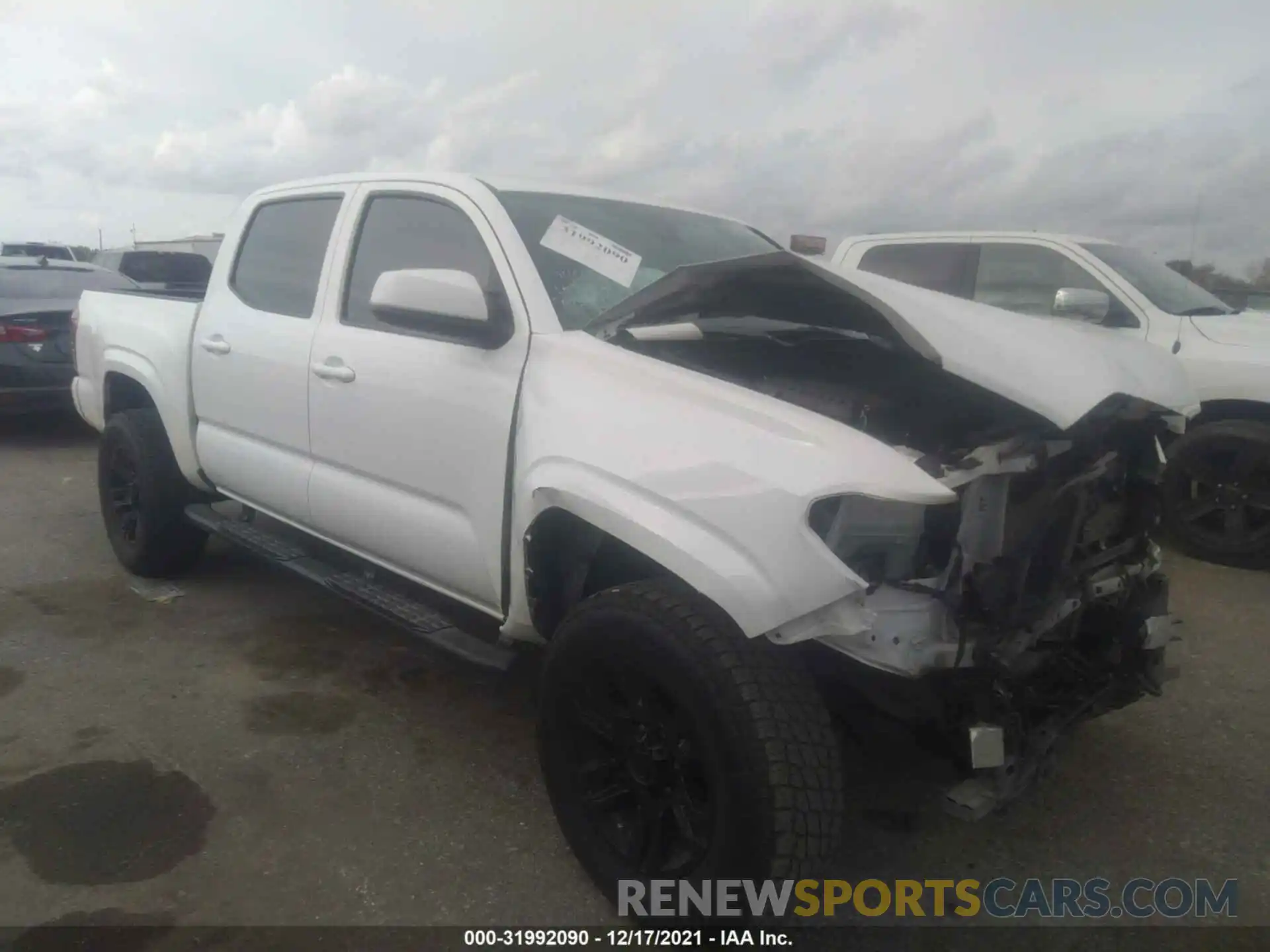 1 Photograph of a damaged car 3TMCZ5AN3LM304810 TOYOTA TACOMA 4WD 2020