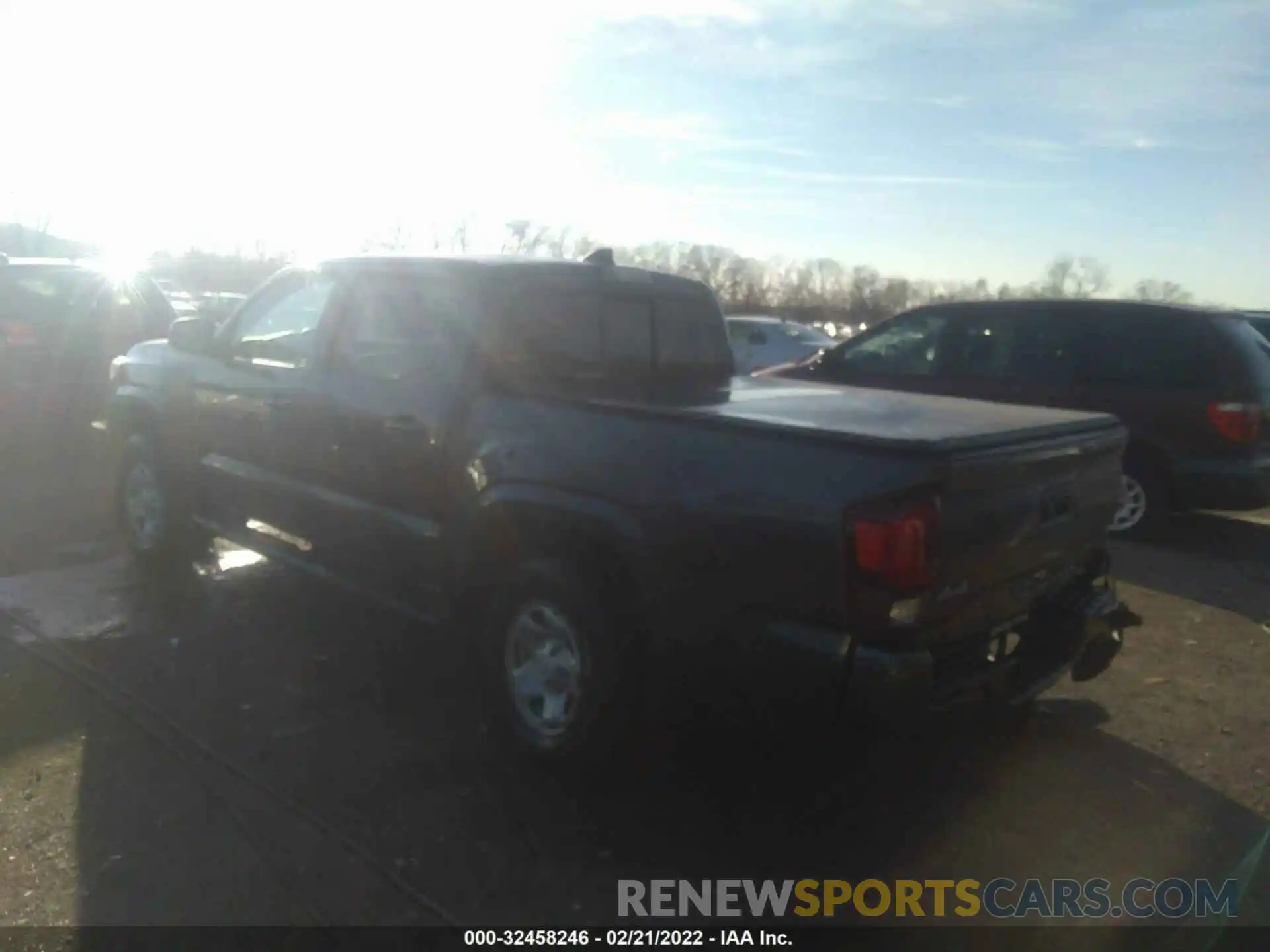 3 Photograph of a damaged car 3TMCZ5AN3LM305696 TOYOTA TACOMA 4WD 2020