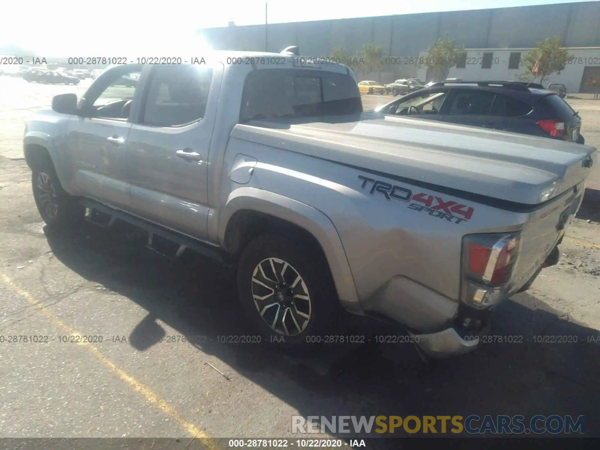 3 Photograph of a damaged car 3TMCZ5AN3LM307917 TOYOTA TACOMA 4WD 2020