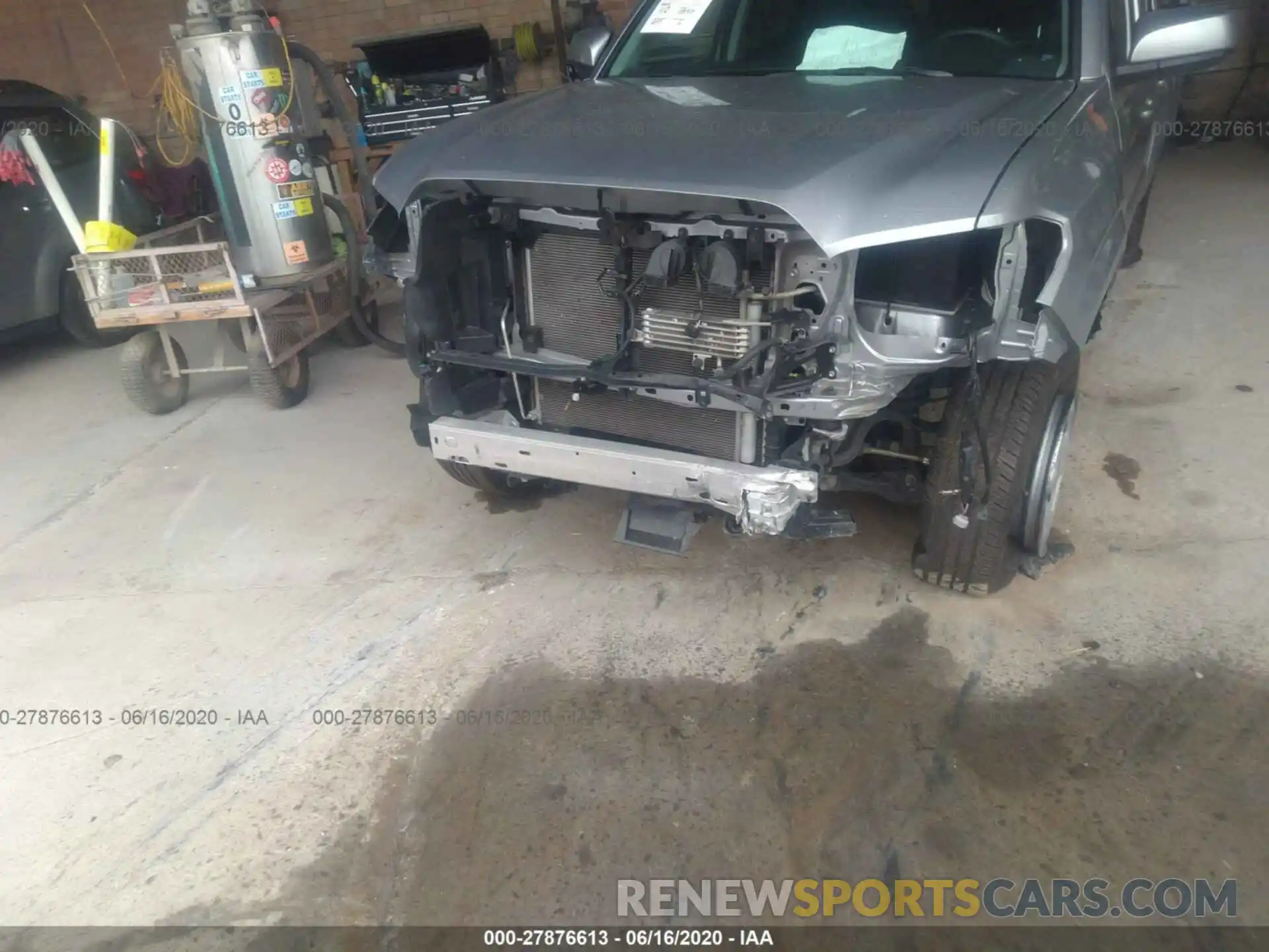 6 Photograph of a damaged car 3TMCZ5AN3LM312888 TOYOTA TACOMA 4WD 2020