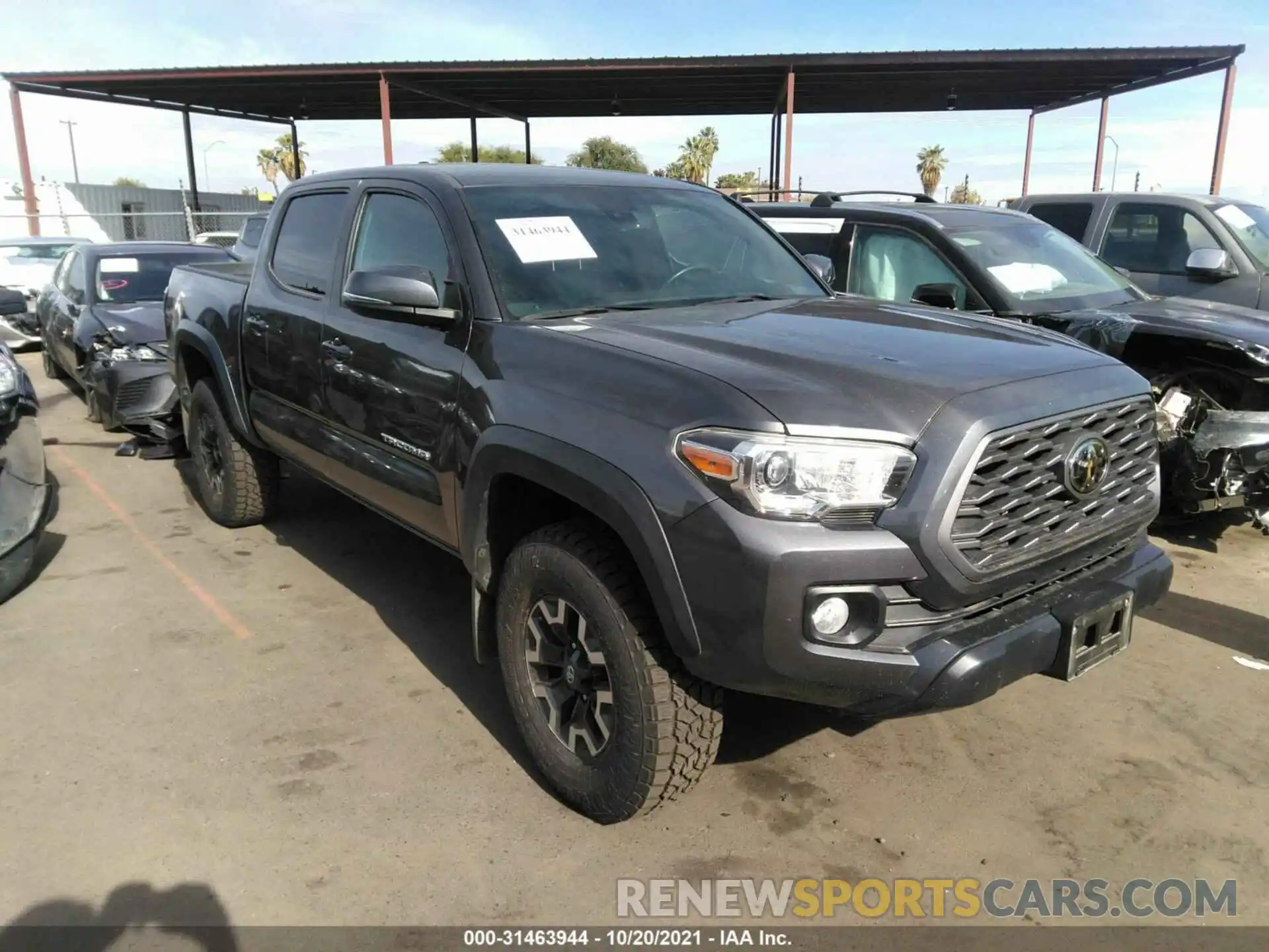 1 Photograph of a damaged car 3TMCZ5AN3LM319453 TOYOTA TACOMA 4WD 2020