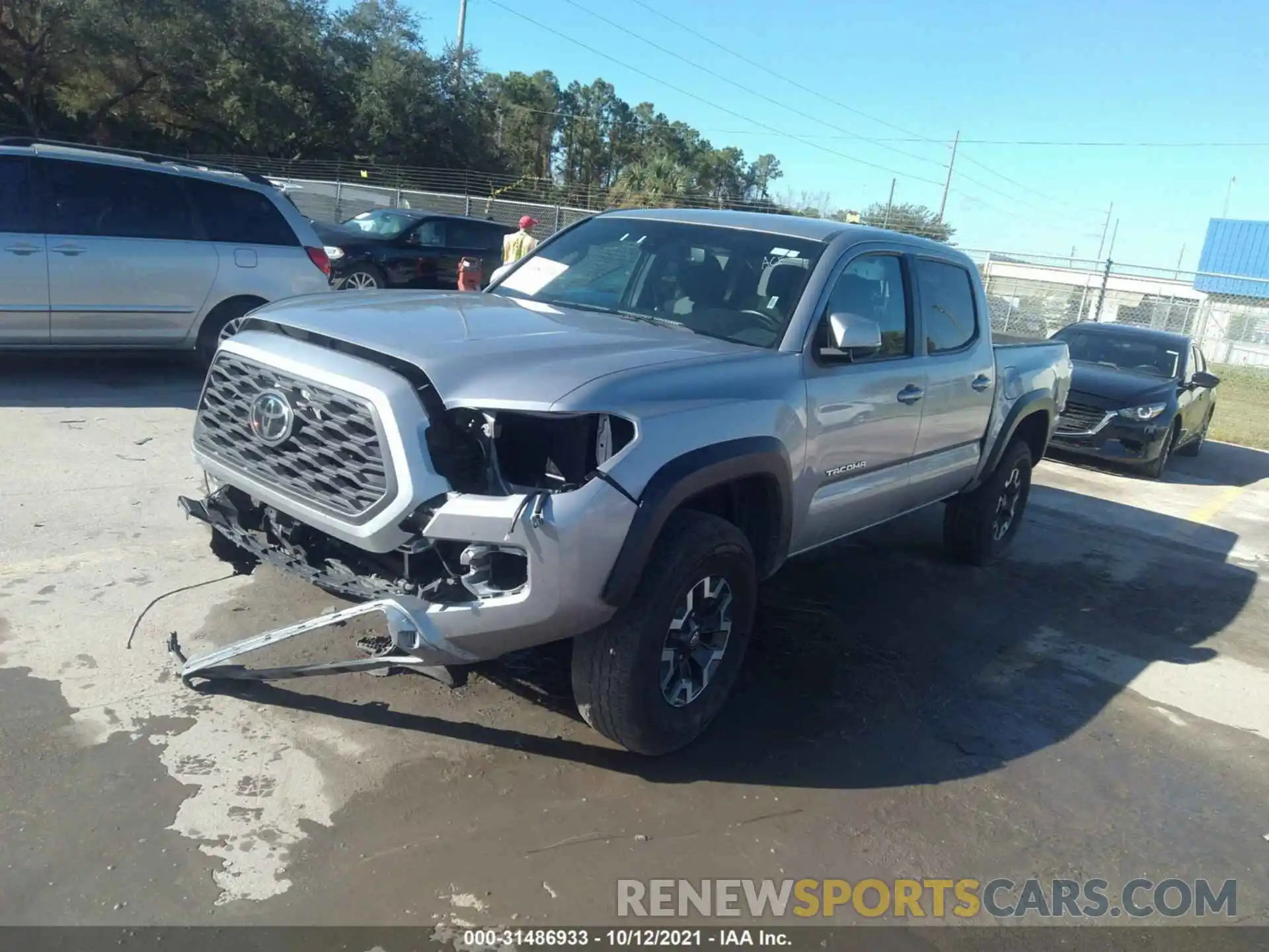 2 Photograph of a damaged car 3TMCZ5AN3LM320585 TOYOTA TACOMA 4WD 2020