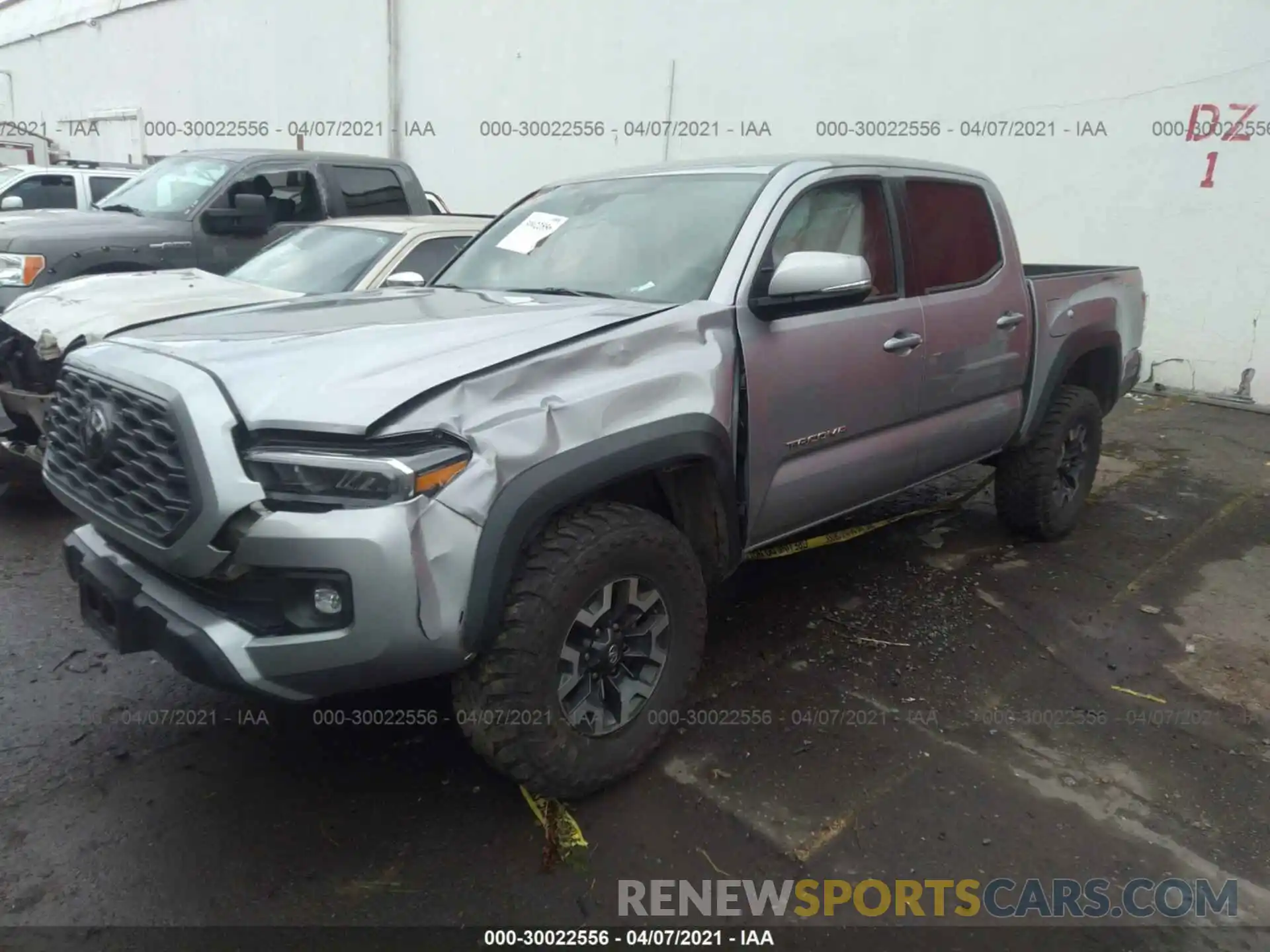 2 Photograph of a damaged car 3TMCZ5AN3LM324569 TOYOTA TACOMA 4WD 2020