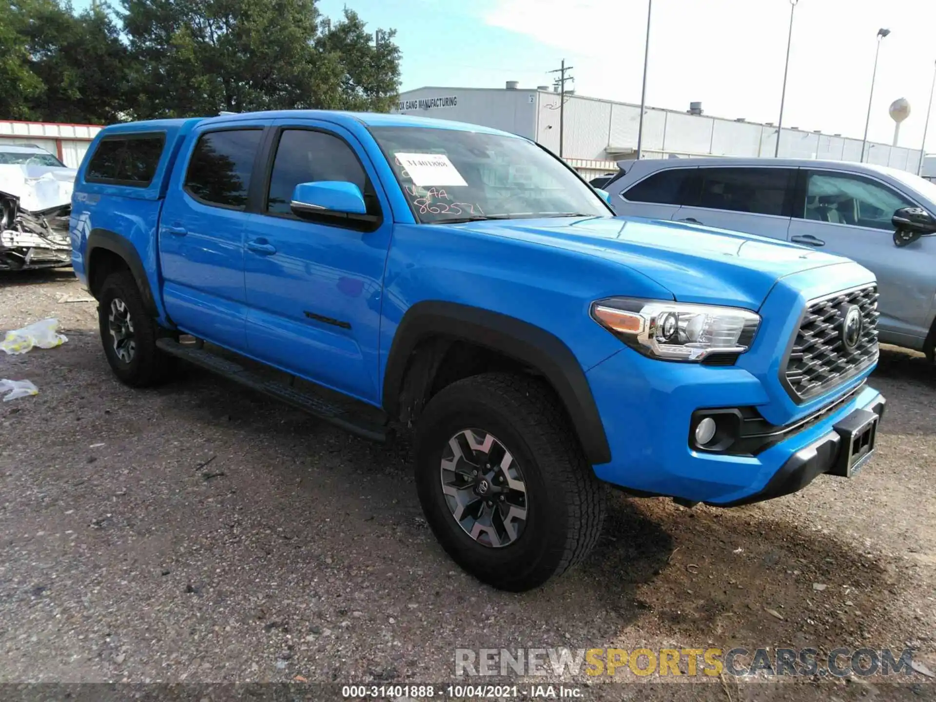 1 Photograph of a damaged car 3TMCZ5AN3LM327343 TOYOTA TACOMA 4WD 2020