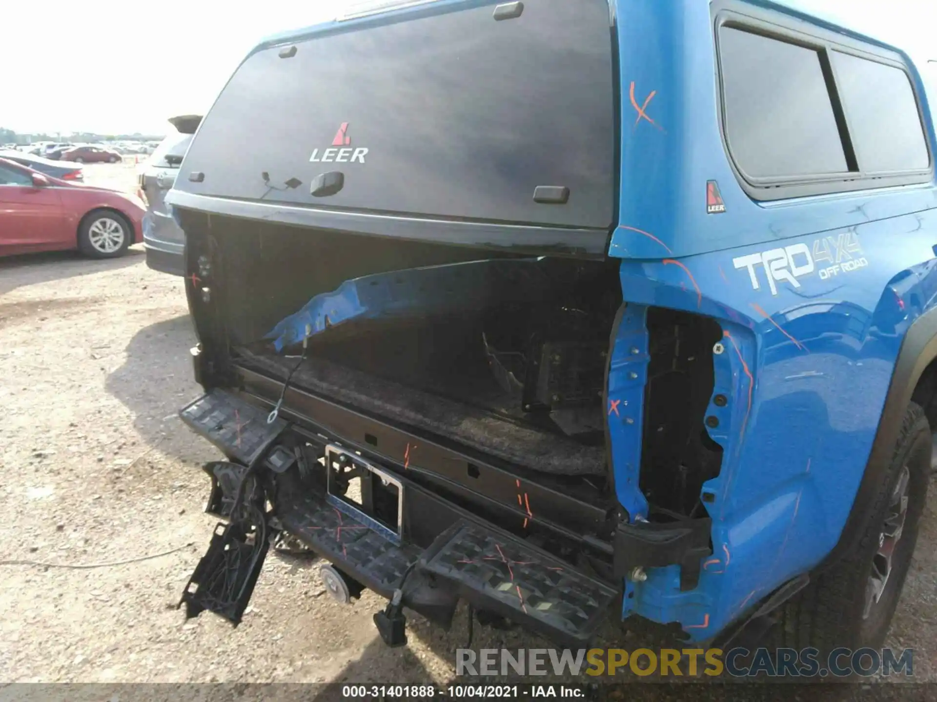 6 Photograph of a damaged car 3TMCZ5AN3LM327343 TOYOTA TACOMA 4WD 2020