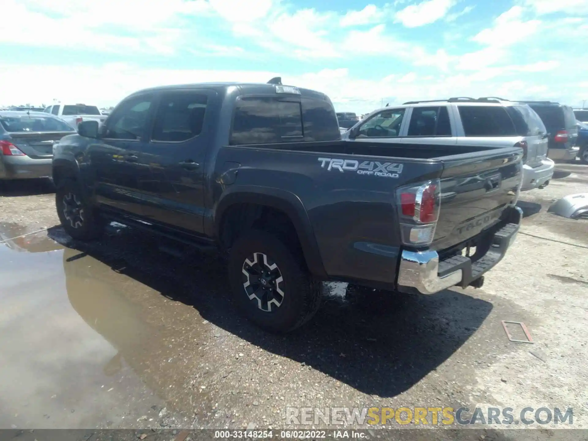 3 Photograph of a damaged car 3TMCZ5AN3LM328265 TOYOTA TACOMA 4WD 2020