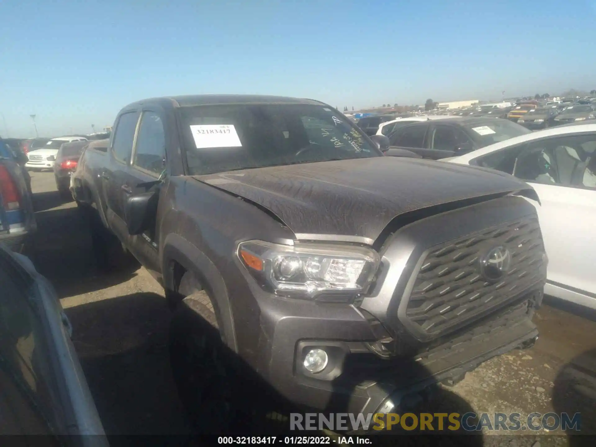 1 Photograph of a damaged car 3TMCZ5AN3LM329514 TOYOTA TACOMA 4WD 2020