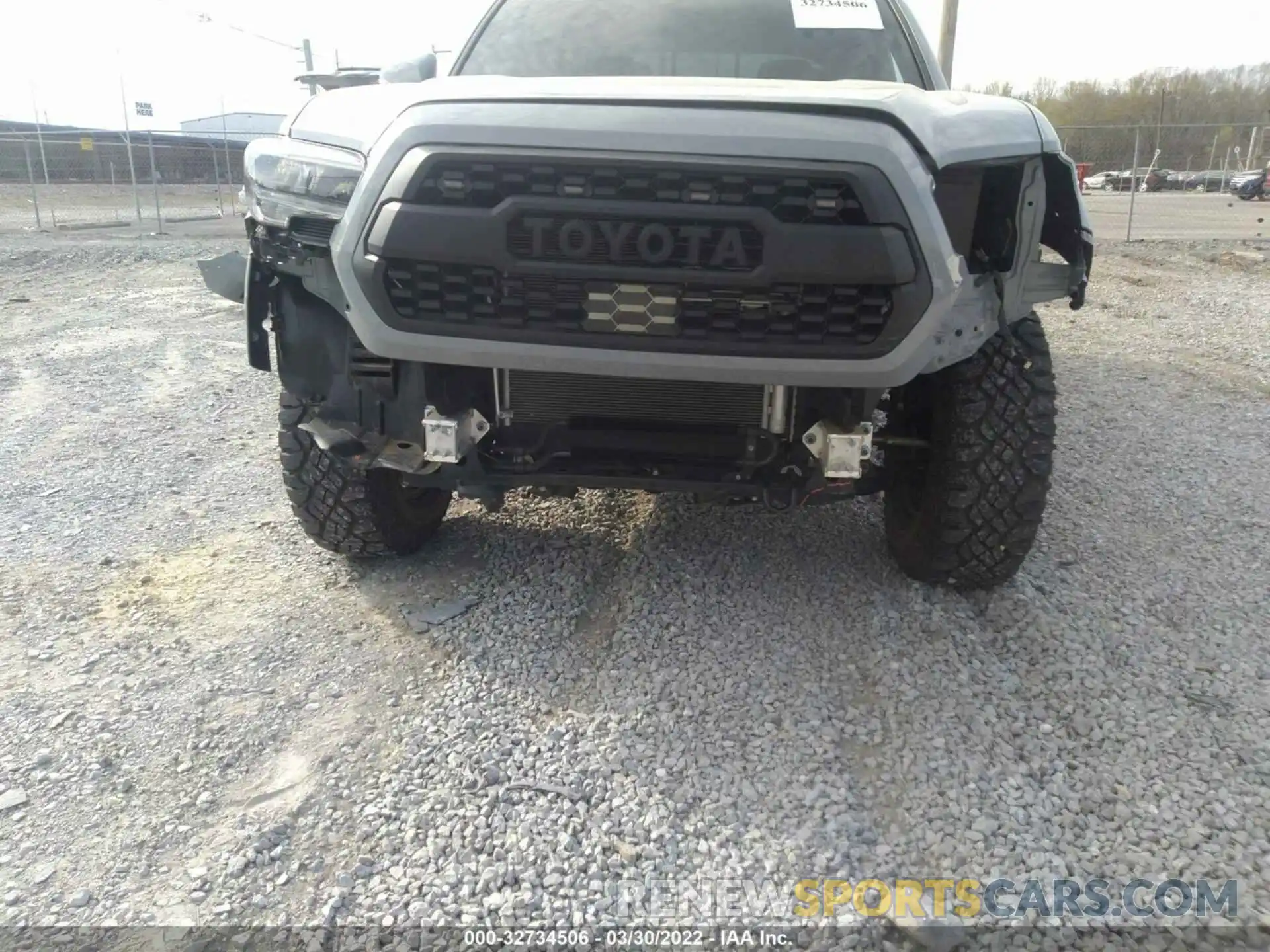 6 Photograph of a damaged car 3TMCZ5AN3LM330632 TOYOTA TACOMA 4WD 2020