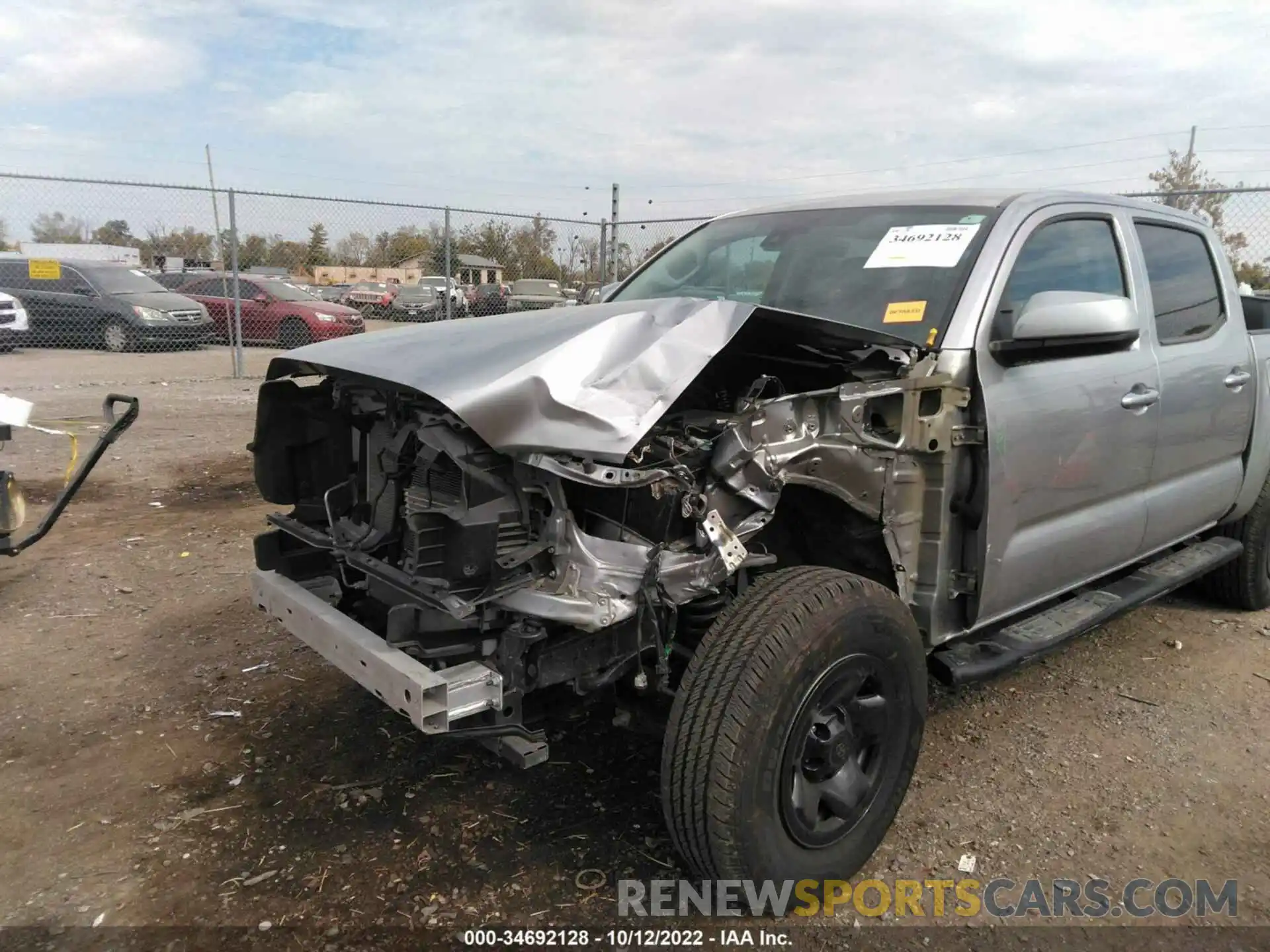 6 Photograph of a damaged car 3TMCZ5AN3LM337158 TOYOTA TACOMA 4WD 2020