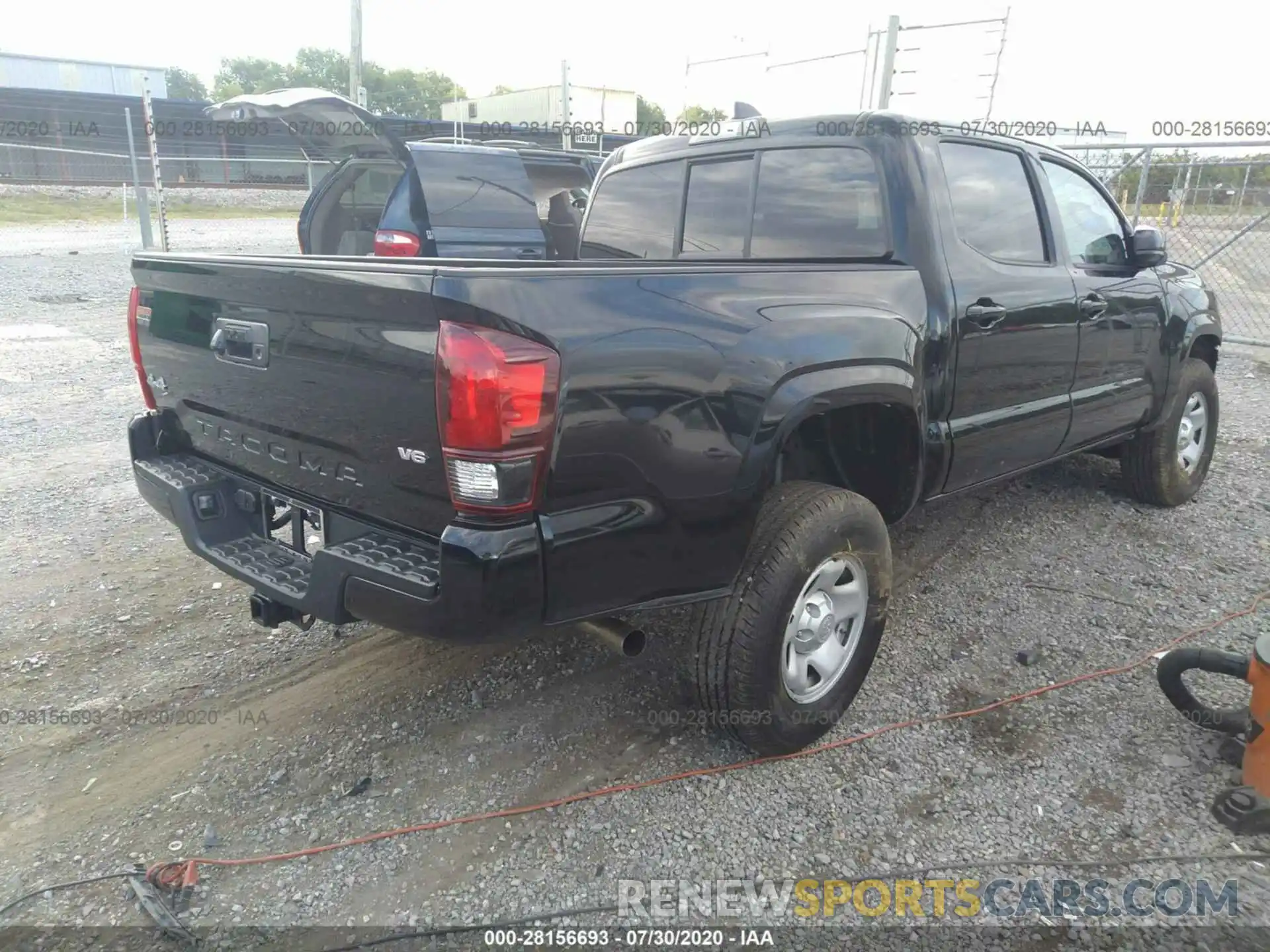 4 Photograph of a damaged car 3TMCZ5AN3LM344790 TOYOTA TACOMA 4WD 2020