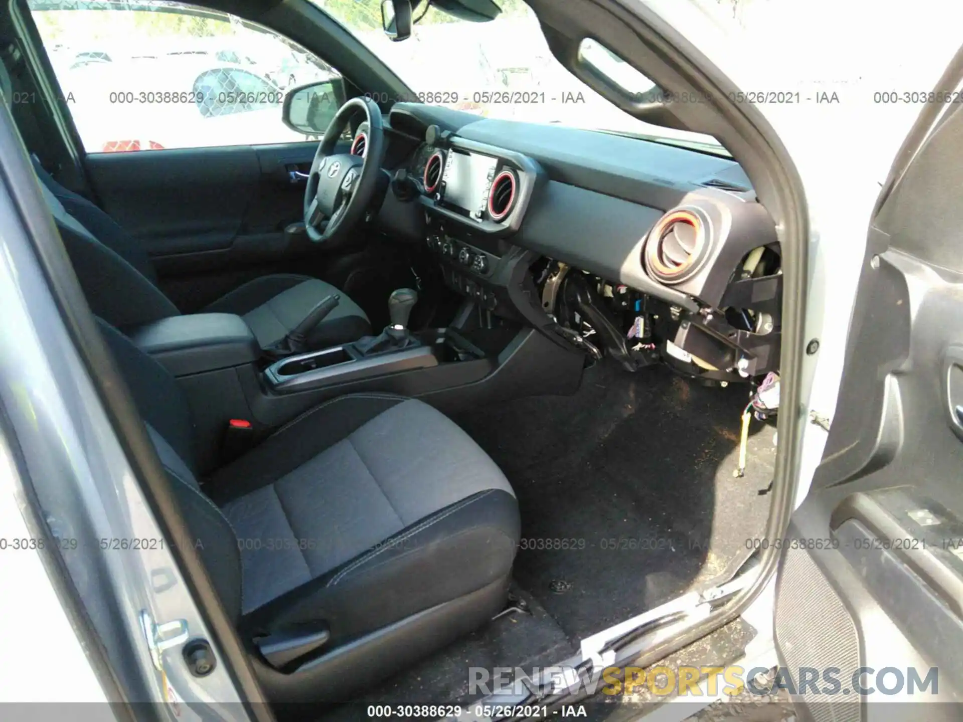 5 Фотография поврежденного автомобиля 3TMCZ5AN3LM349116 TOYOTA TACOMA 4WD 2020