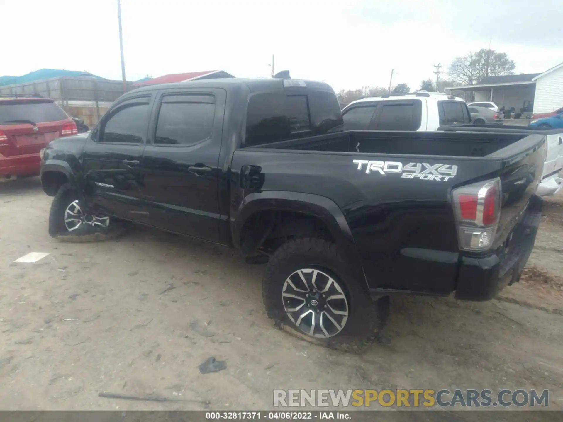 3 Photograph of a damaged car 3TMCZ5AN3LM350248 TOYOTA TACOMA 4WD 2020