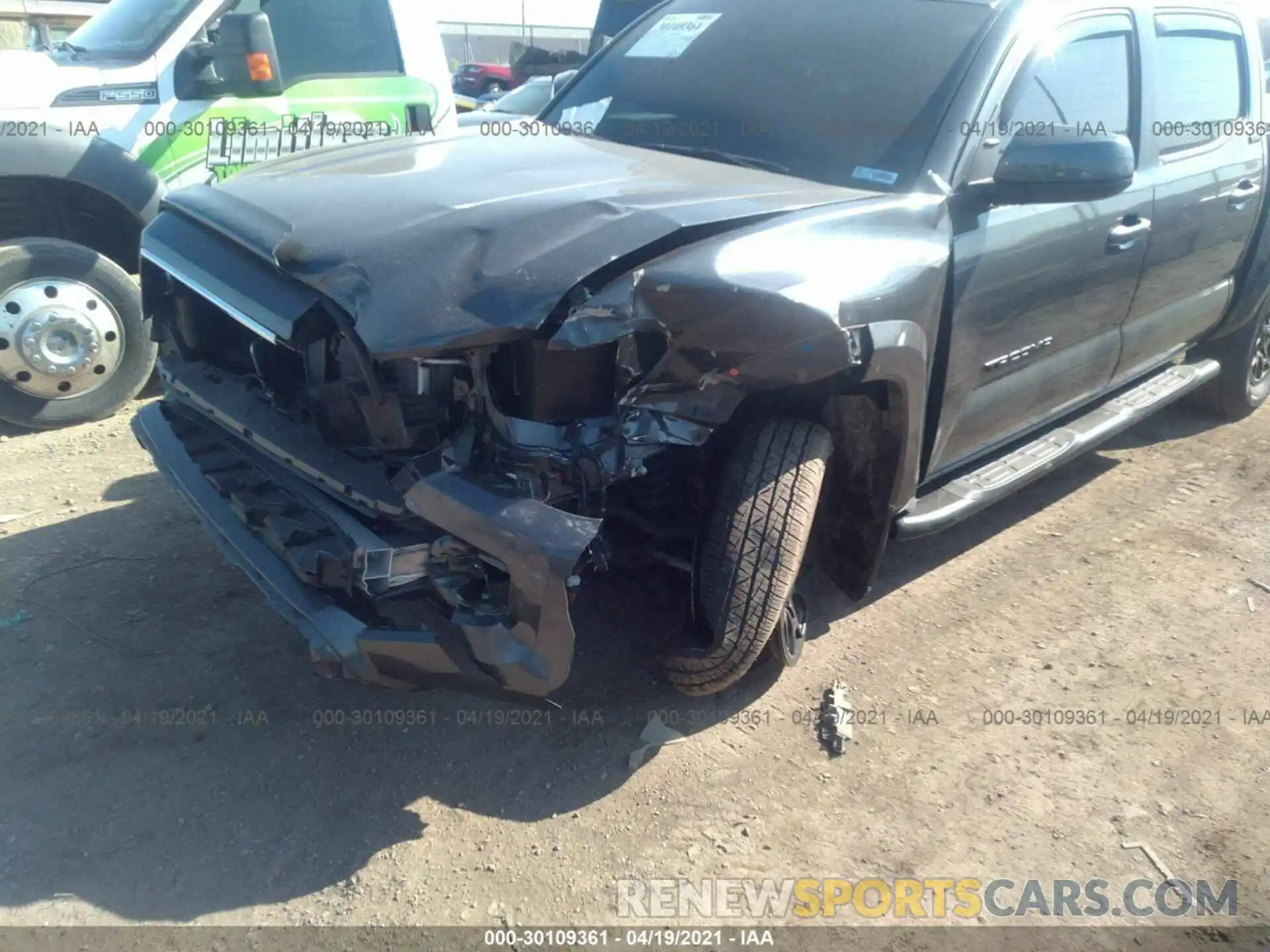 6 Photograph of a damaged car 3TMCZ5AN3LM353585 TOYOTA TACOMA 4WD 2020