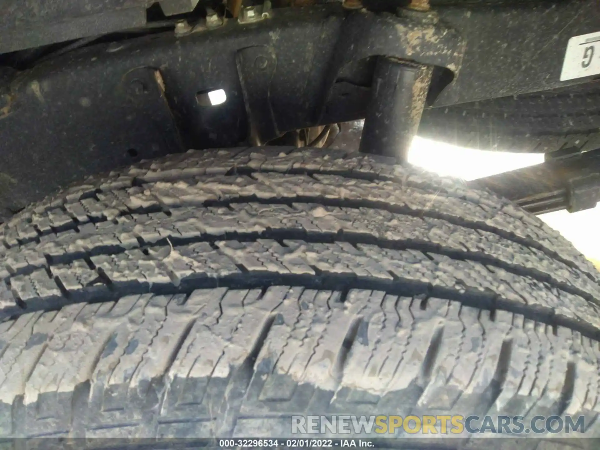 14 Photograph of a damaged car 3TMCZ5AN3LM353828 TOYOTA TACOMA 4WD 2020