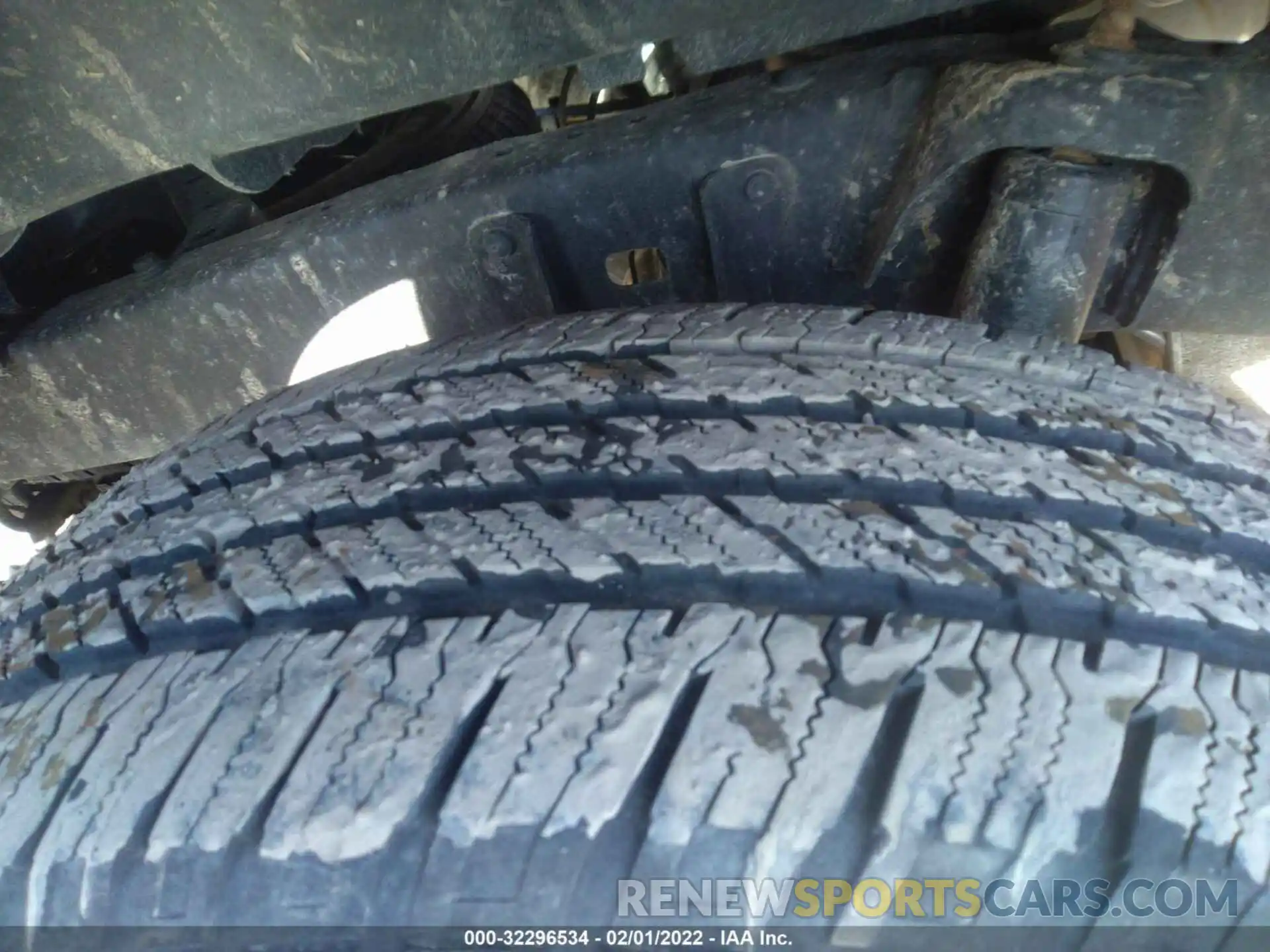 15 Photograph of a damaged car 3TMCZ5AN3LM353828 TOYOTA TACOMA 4WD 2020