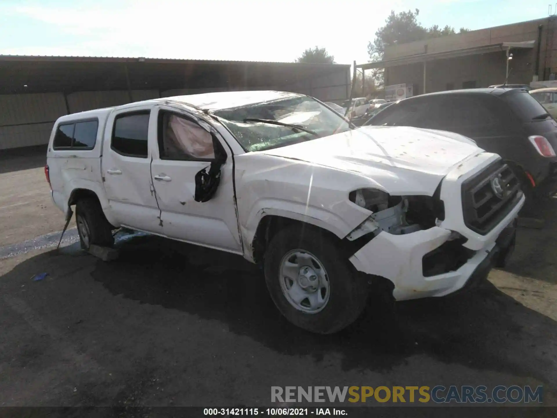 1 Photograph of a damaged car 3TMCZ5AN4LM288441 TOYOTA TACOMA 4WD 2020