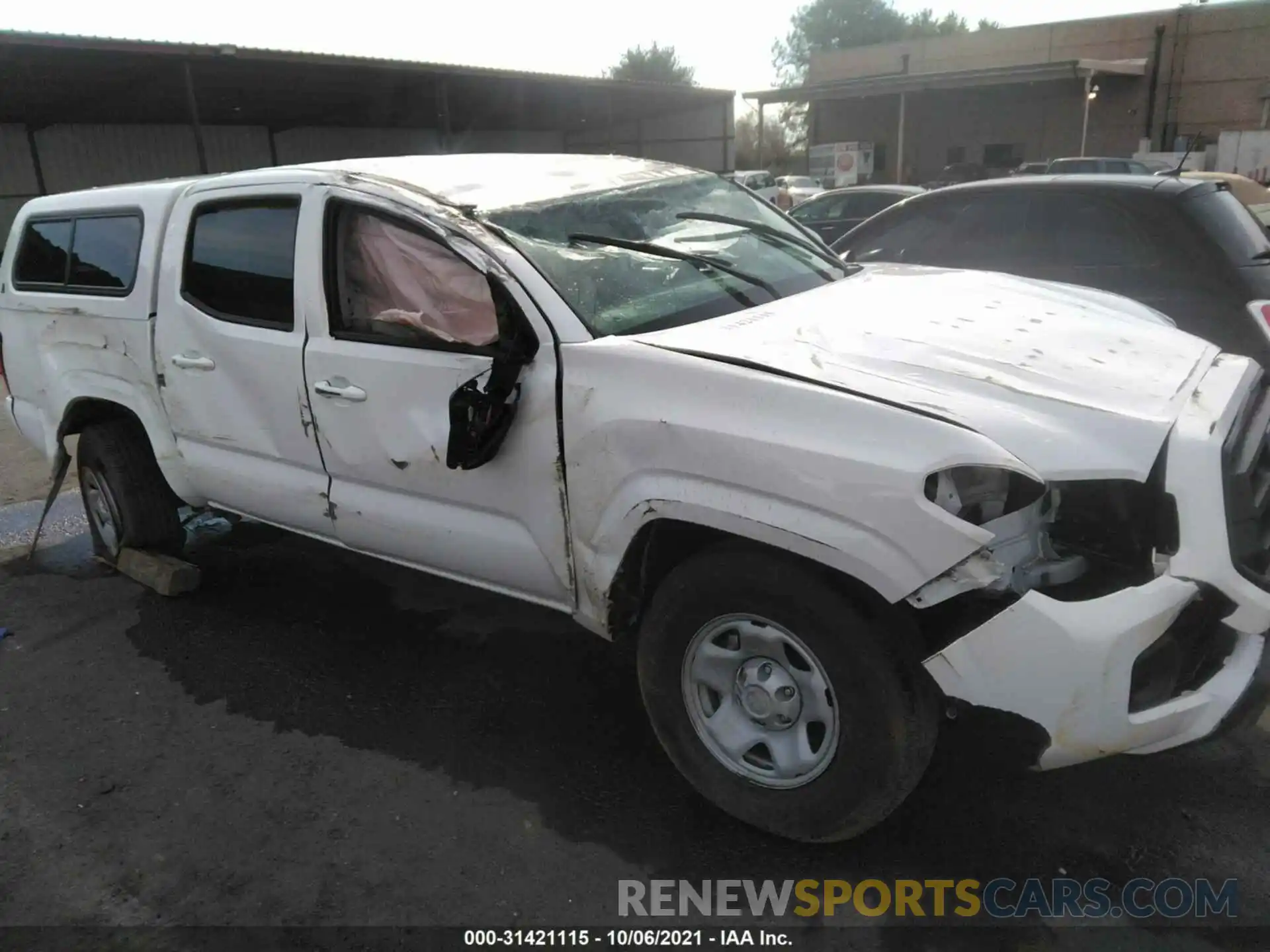 6 Photograph of a damaged car 3TMCZ5AN4LM288441 TOYOTA TACOMA 4WD 2020