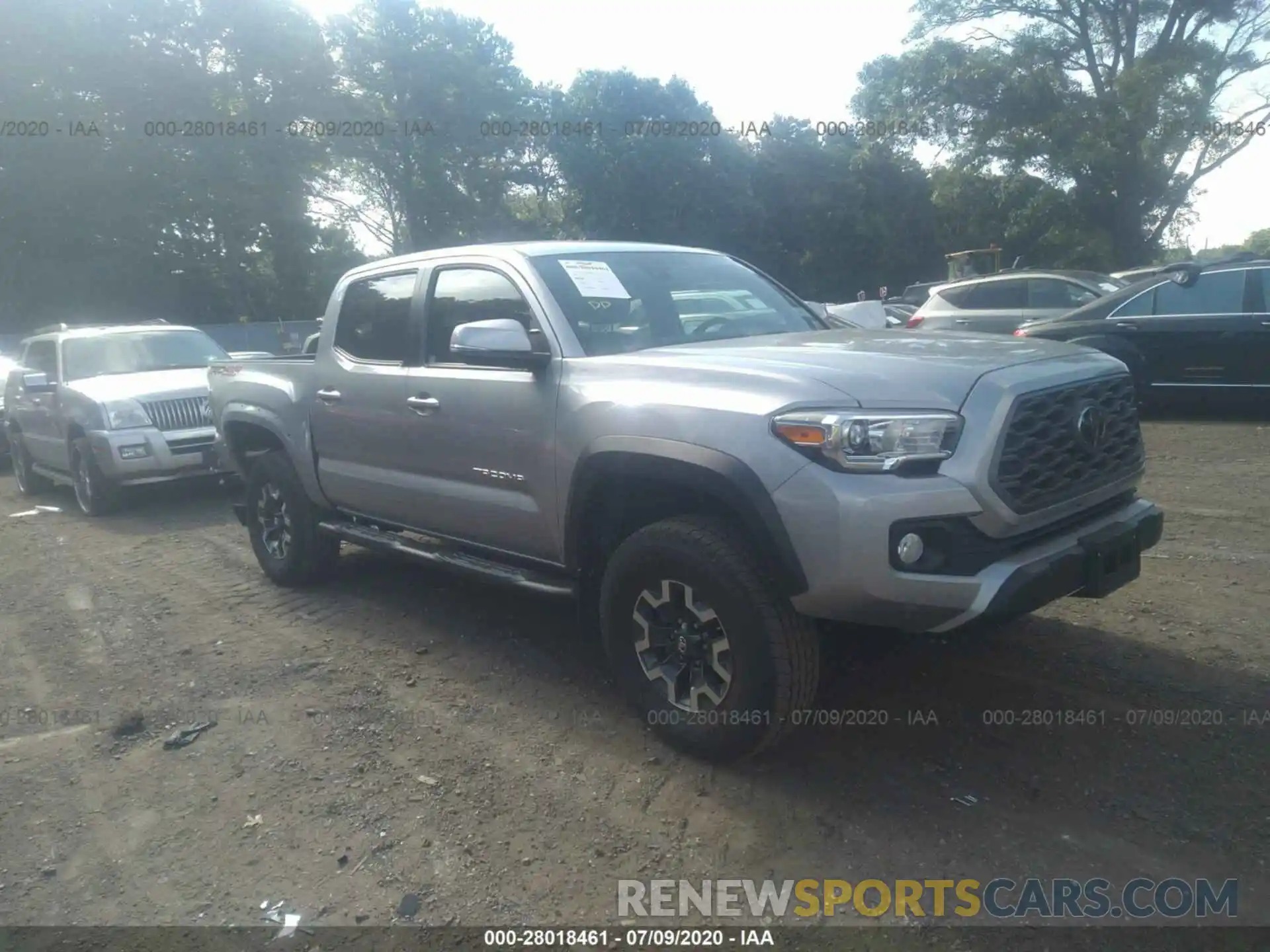 1 Photograph of a damaged car 3TMCZ5AN4LM288990 TOYOTA TACOMA 4WD 2020