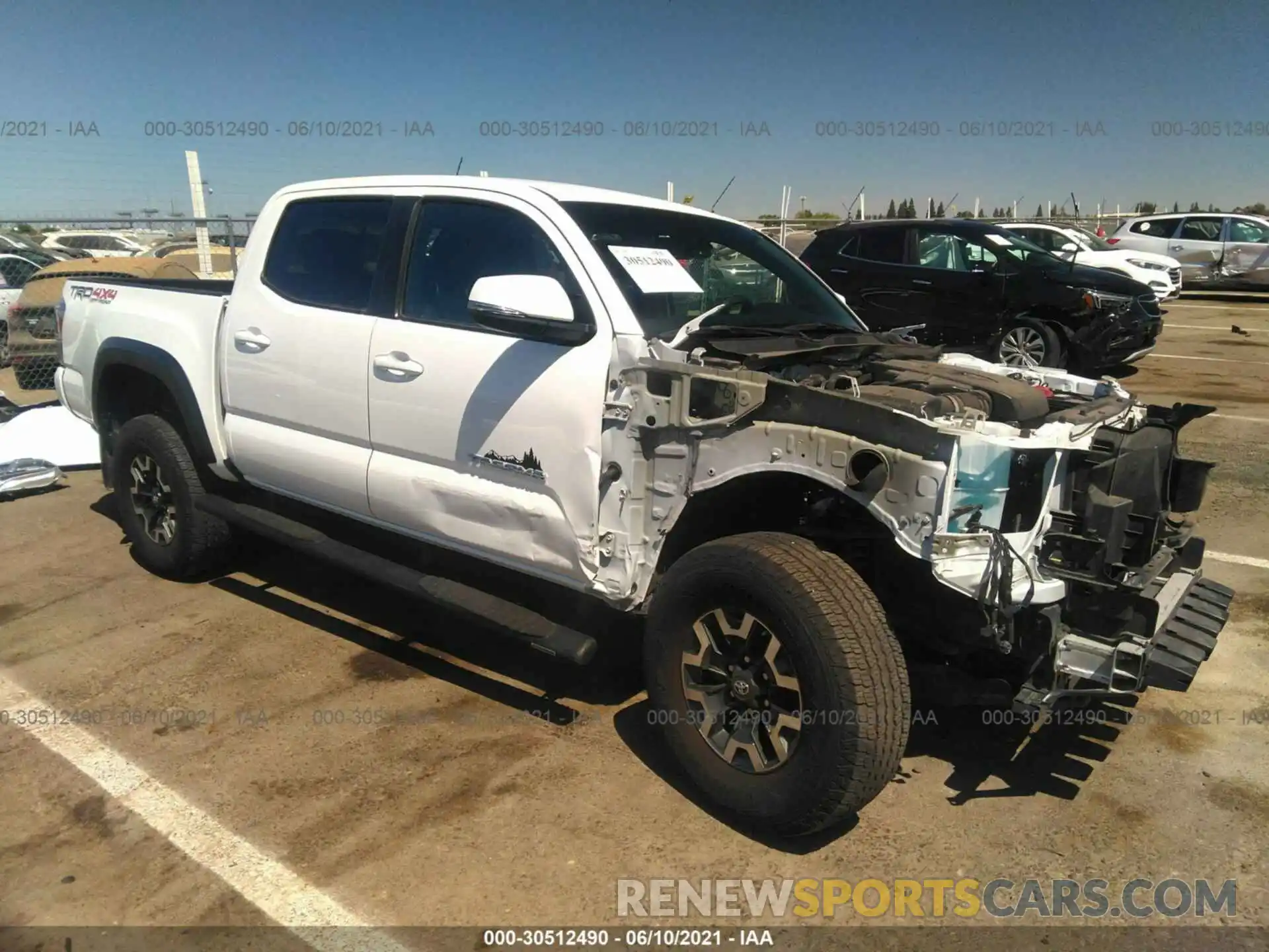 1 Photograph of a damaged car 3TMCZ5AN4LM291713 TOYOTA TACOMA 4WD 2020