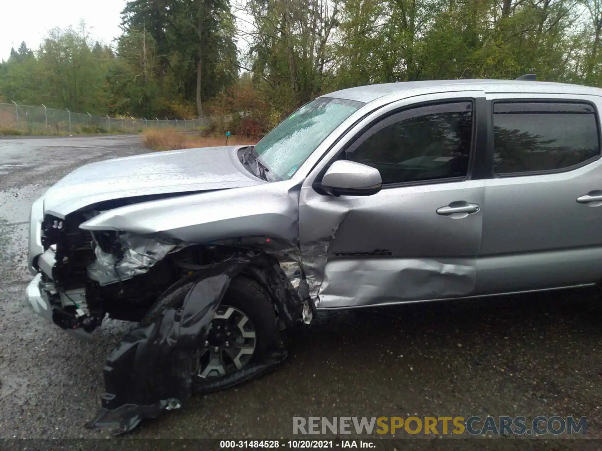 6 Photograph of a damaged car 3TMCZ5AN4LM292022 TOYOTA TACOMA 4WD 2020