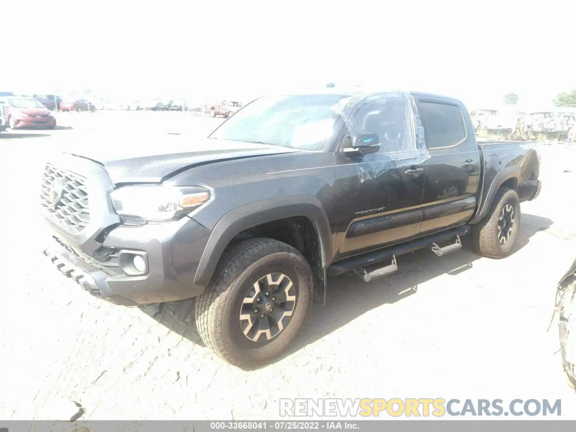 2 Фотография поврежденного автомобиля 3TMCZ5AN4LM306503 TOYOTA TACOMA 4WD 2020