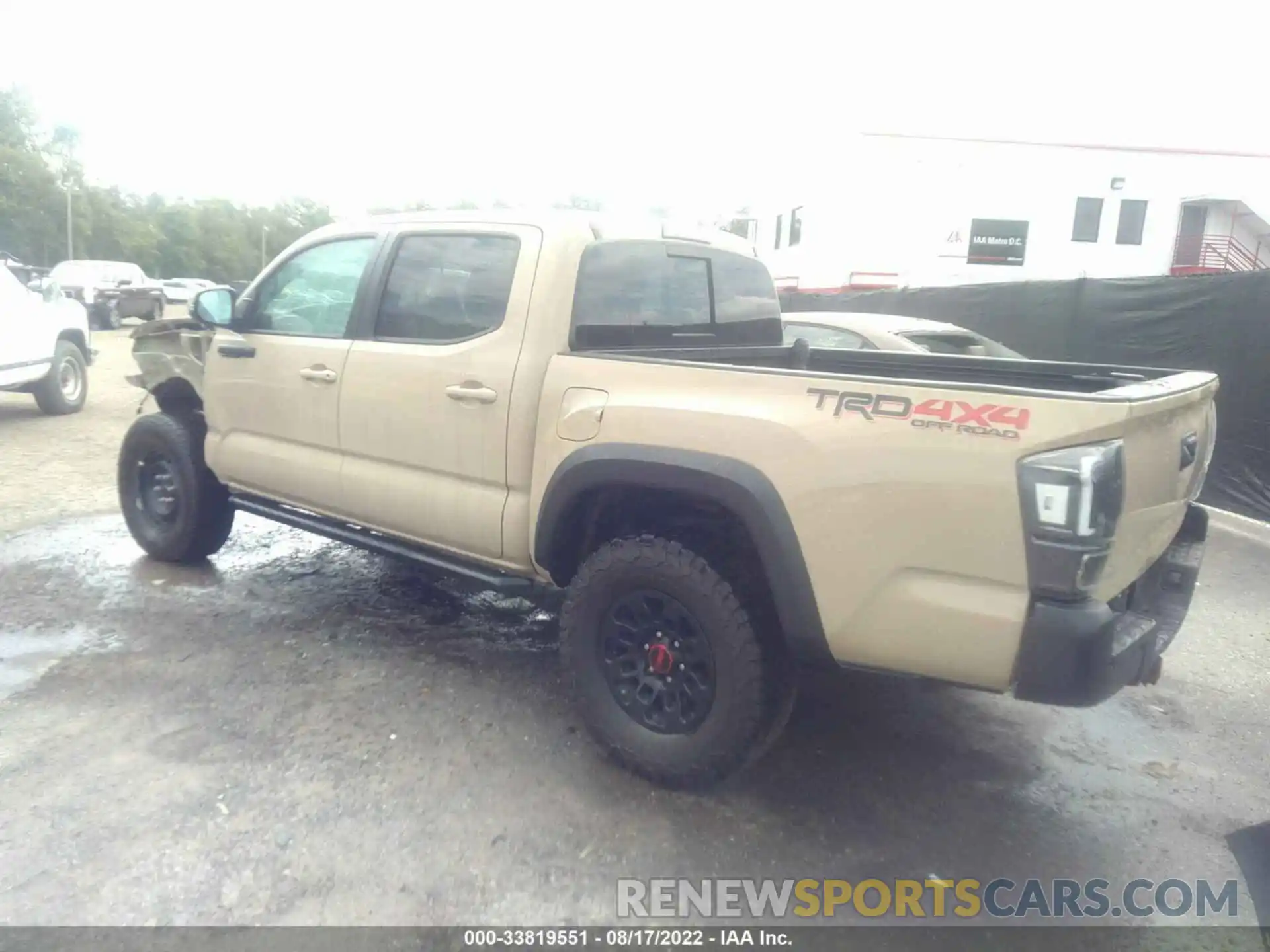 3 Photograph of a damaged car 3TMCZ5AN4LM309305 TOYOTA TACOMA 4WD 2020