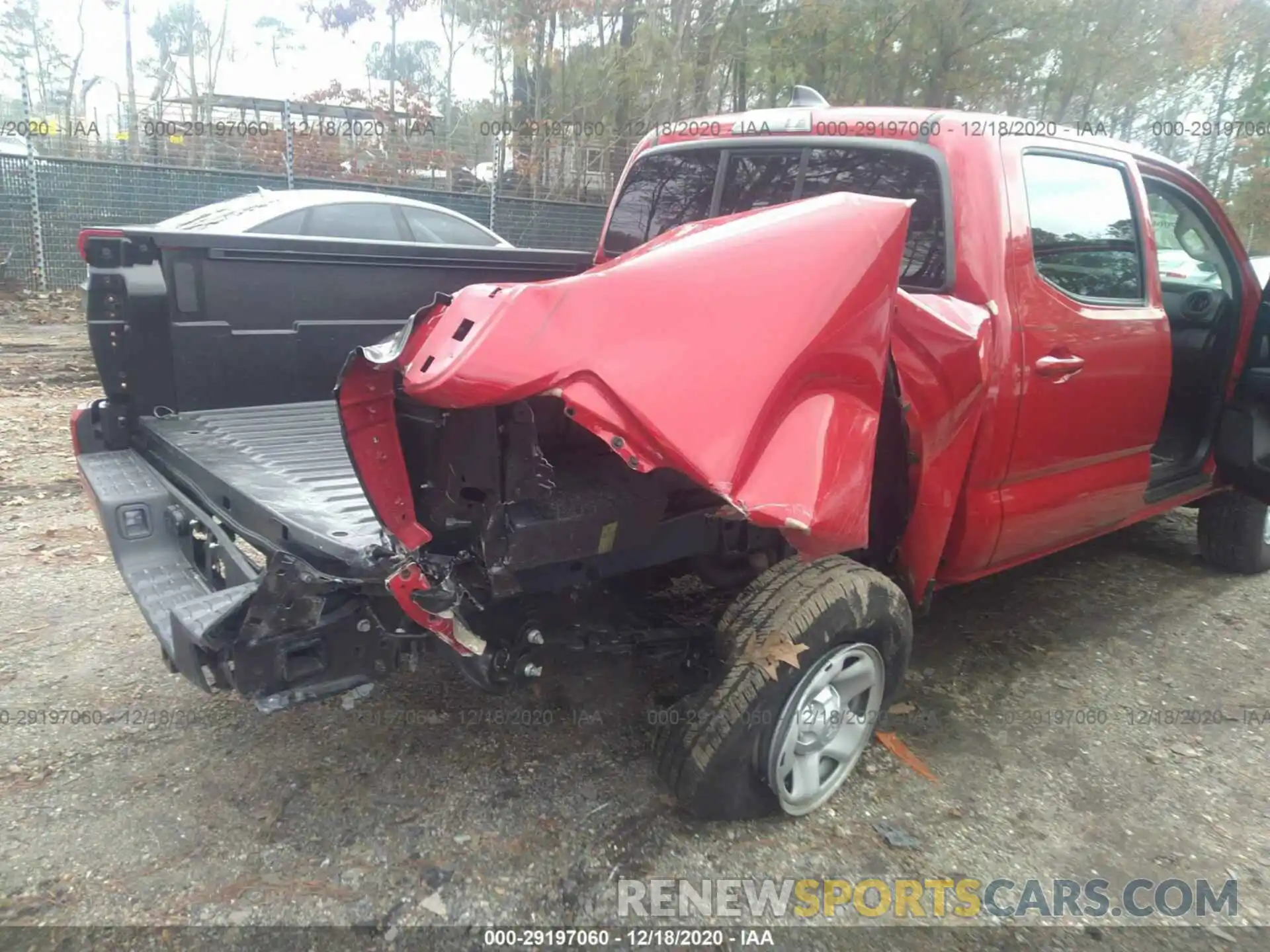 6 Фотография поврежденного автомобиля 3TMCZ5AN4LM317792 TOYOTA TACOMA 4WD 2020