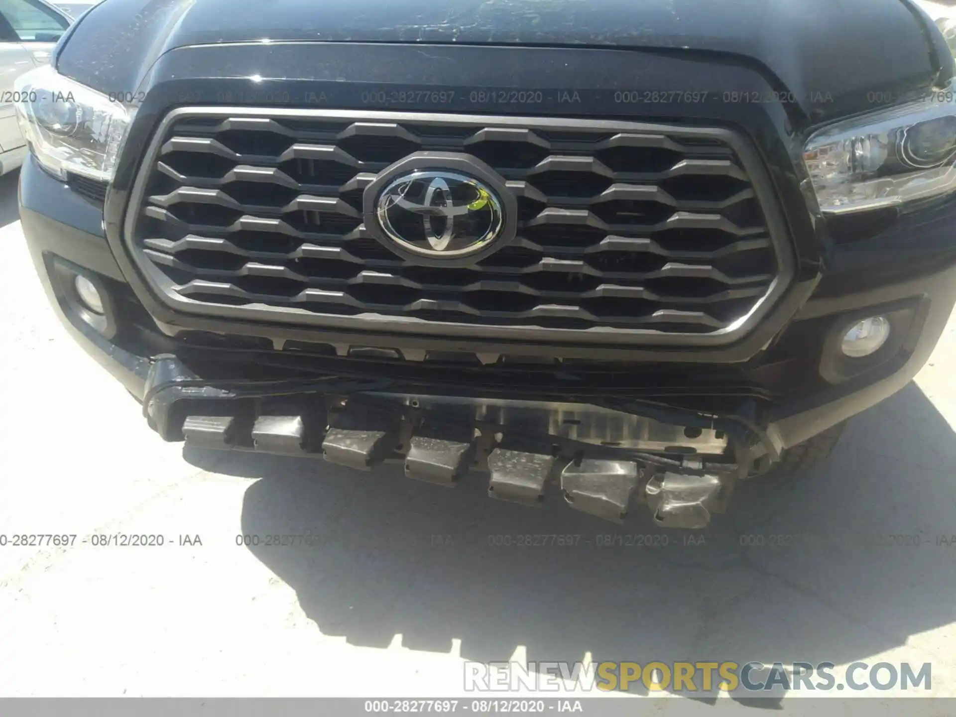 6 Photograph of a damaged car 3TMCZ5AN4LM322233 TOYOTA TACOMA 4WD 2020