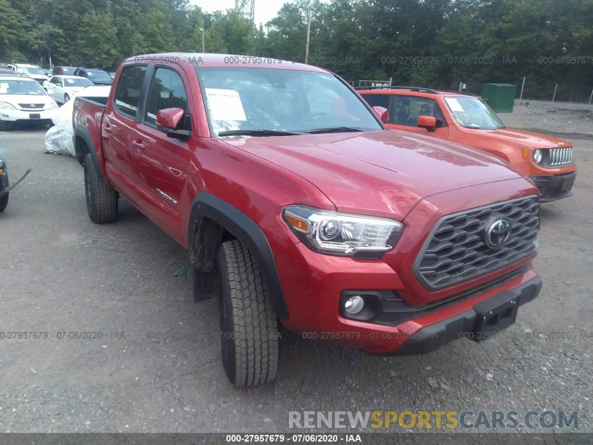 1 Photograph of a damaged car 3TMCZ5AN4LM328968 TOYOTA TACOMA 4WD 2020