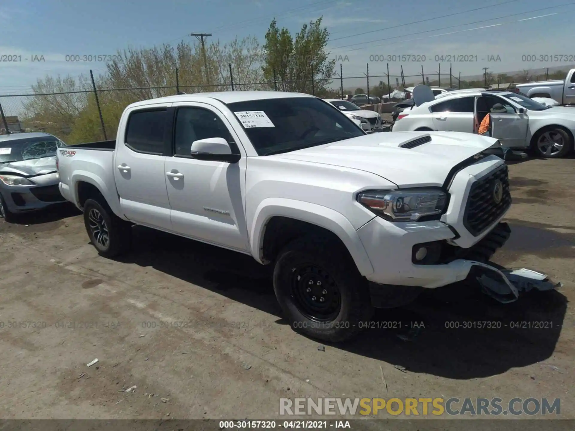 1 Photograph of a damaged car 3TMCZ5AN4LM329151 TOYOTA TACOMA 4WD 2020