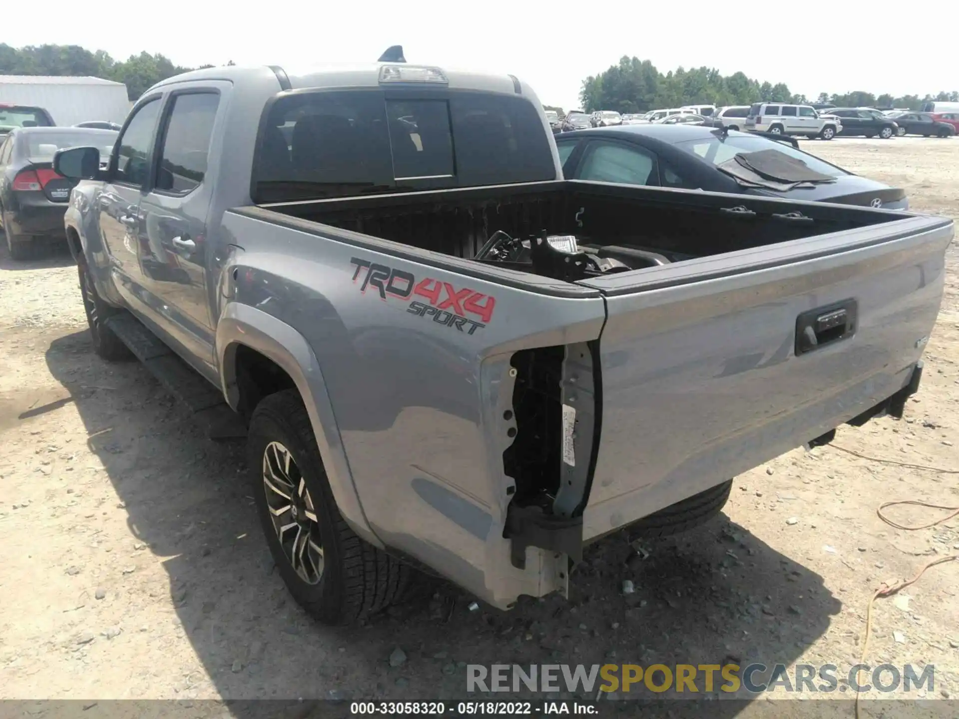 3 Photograph of a damaged car 3TMCZ5AN4LM330218 TOYOTA TACOMA 4WD 2020