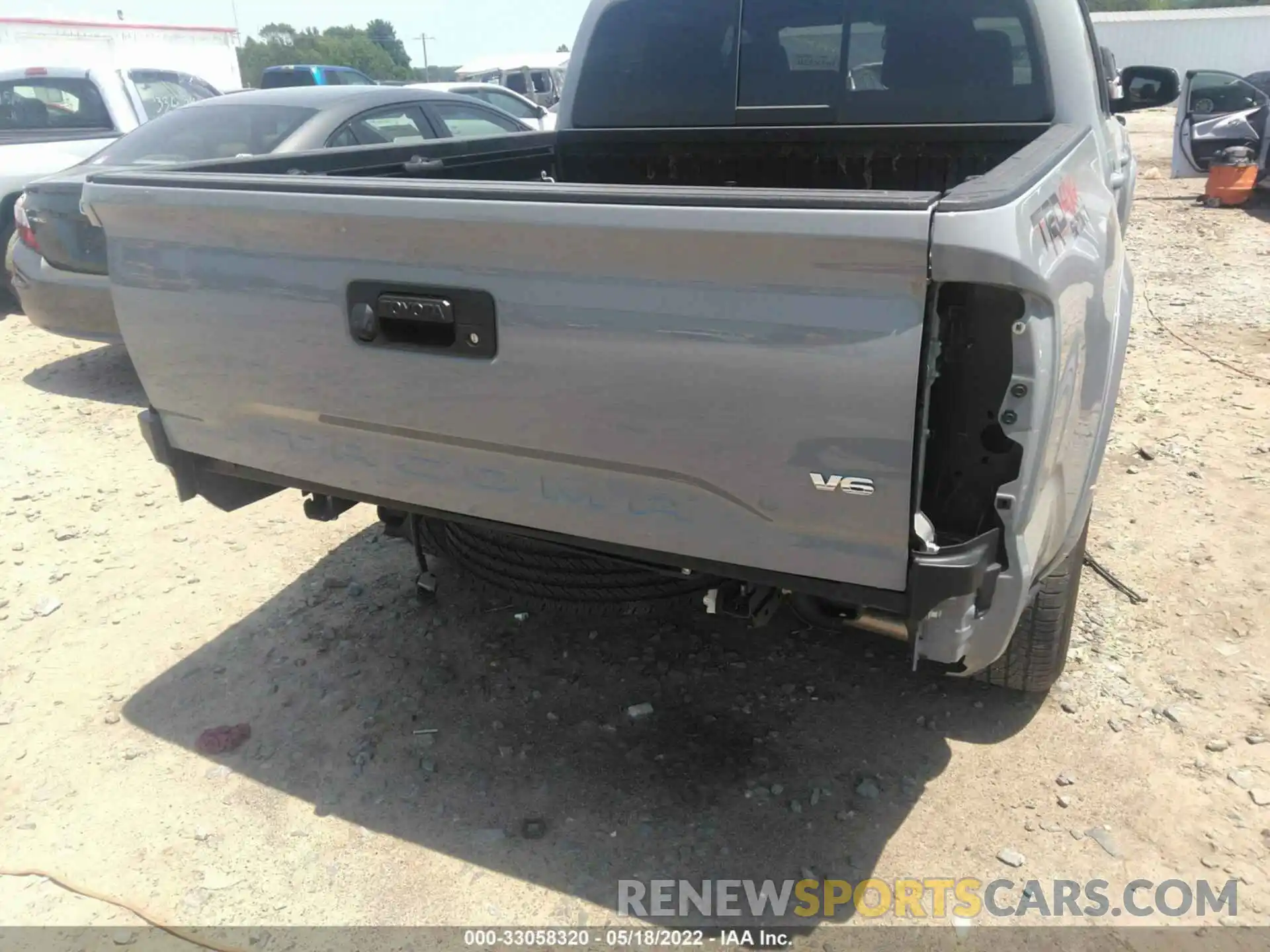 6 Photograph of a damaged car 3TMCZ5AN4LM330218 TOYOTA TACOMA 4WD 2020