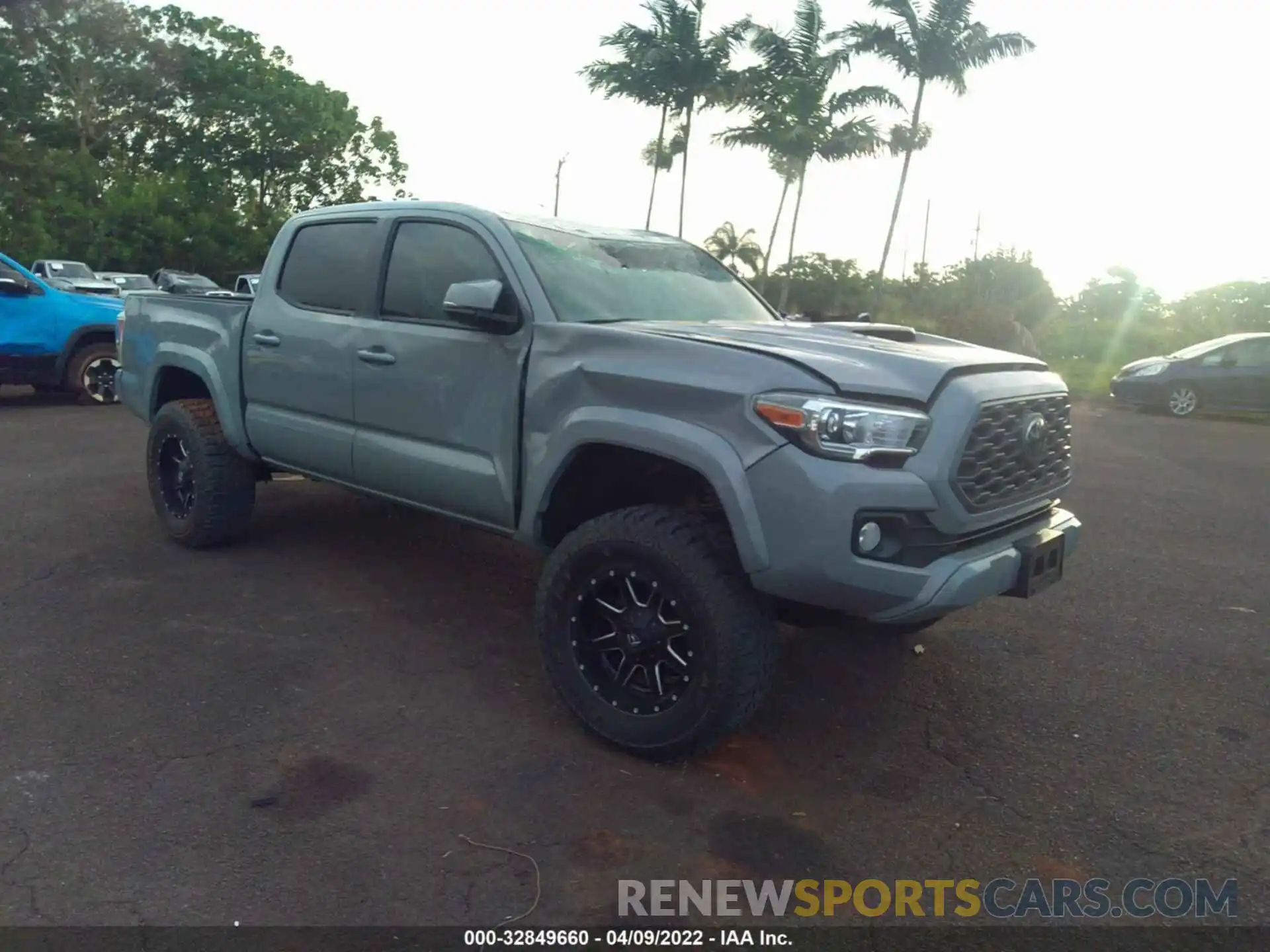 1 Photograph of a damaged car 3TMCZ5AN4LM341168 TOYOTA TACOMA 4WD 2020