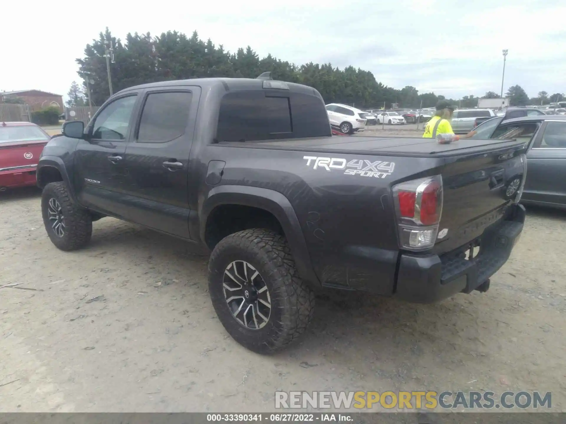 3 Photograph of a damaged car 3TMCZ5AN4LM355779 TOYOTA TACOMA 4WD 2020