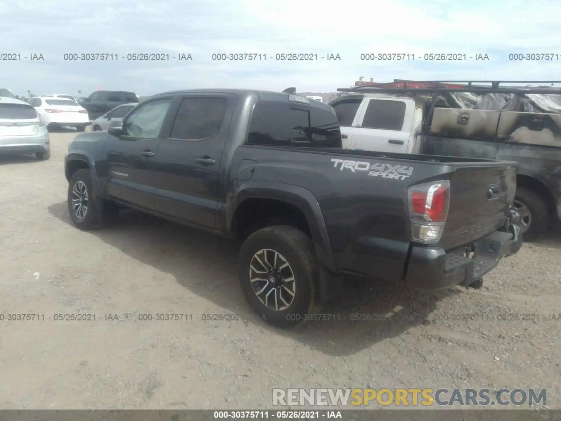 3 Photograph of a damaged car 3TMCZ5AN4LM358083 TOYOTA TACOMA 4WD 2020