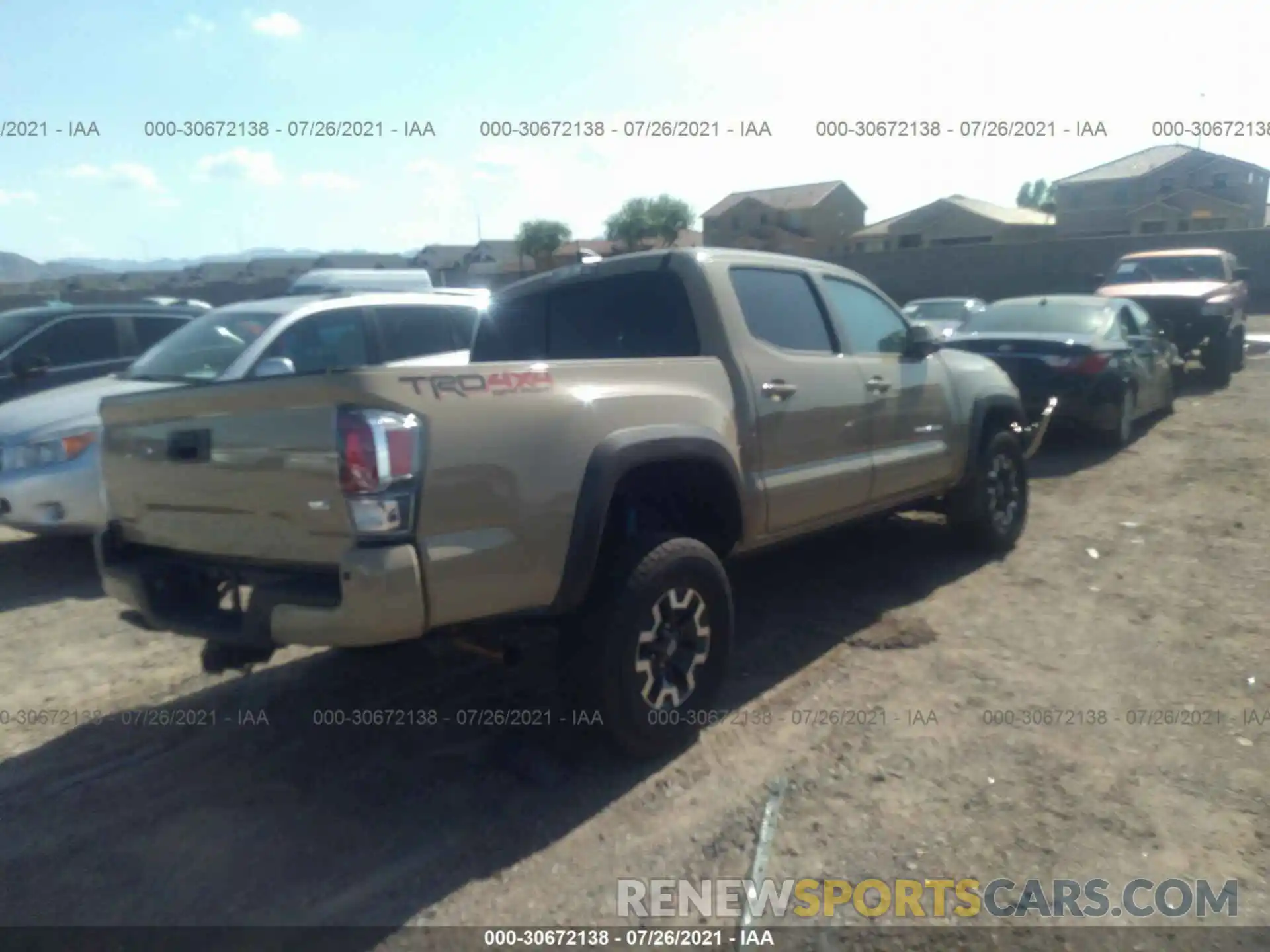 4 Photograph of a damaged car 3TMCZ5AN4LM359041 TOYOTA TACOMA 4WD 2020