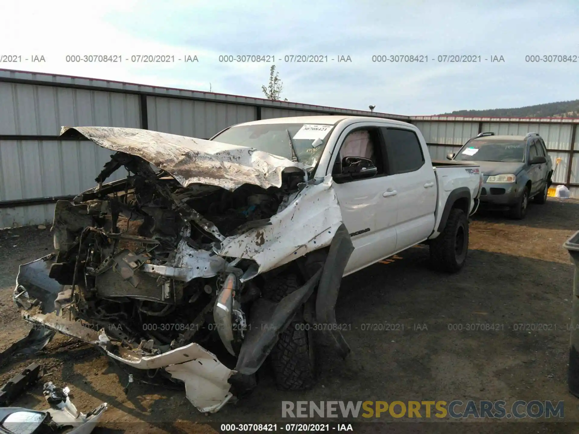 2 Photograph of a damaged car 3TMCZ5AN4LM362070 TOYOTA TACOMA 4WD 2020