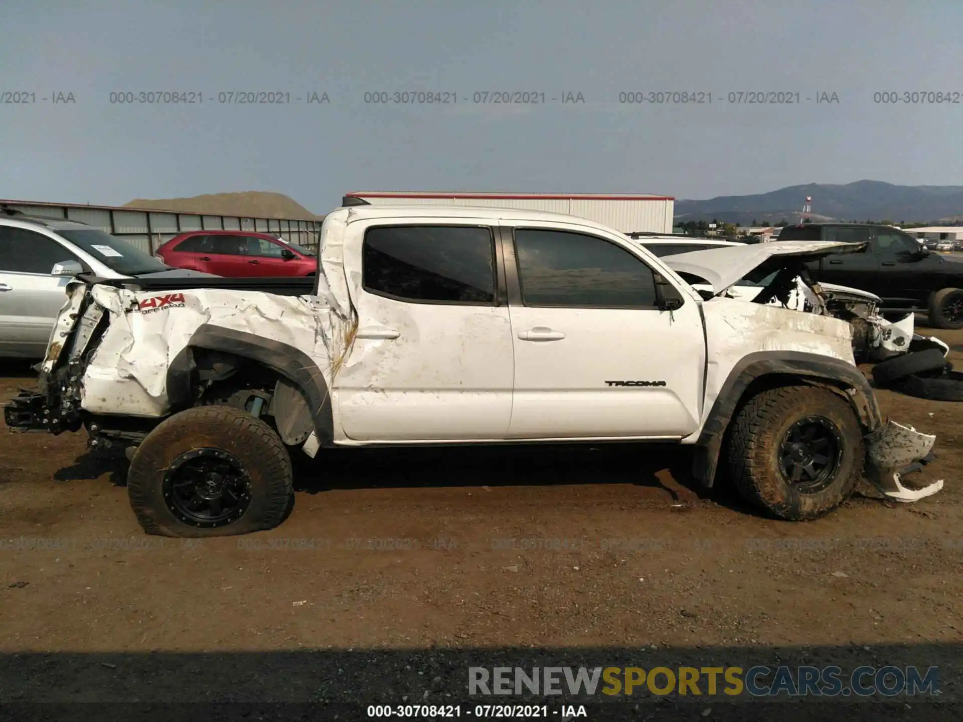 6 Photograph of a damaged car 3TMCZ5AN4LM362070 TOYOTA TACOMA 4WD 2020