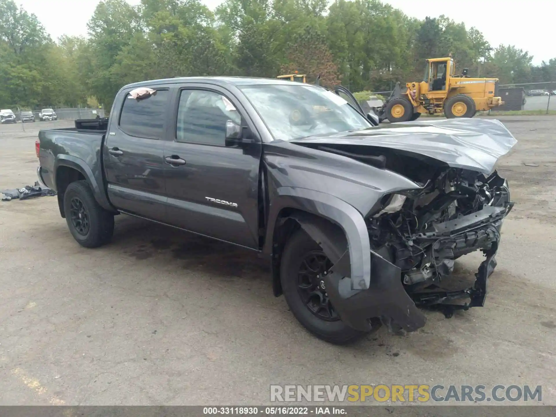 1 Photograph of a damaged car 3TMCZ5AN4LM365244 TOYOTA TACOMA 4WD 2020