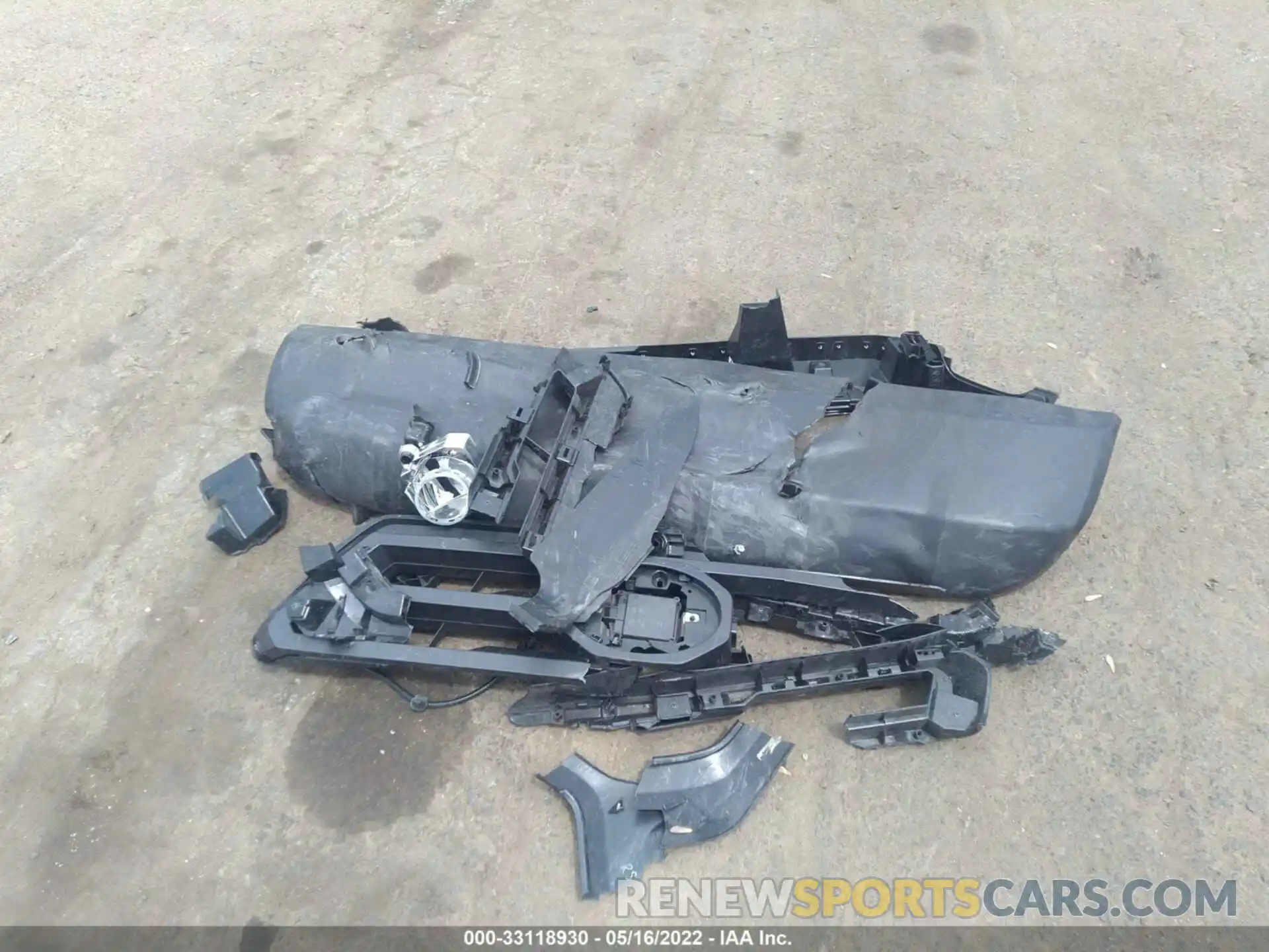 12 Photograph of a damaged car 3TMCZ5AN4LM365244 TOYOTA TACOMA 4WD 2020