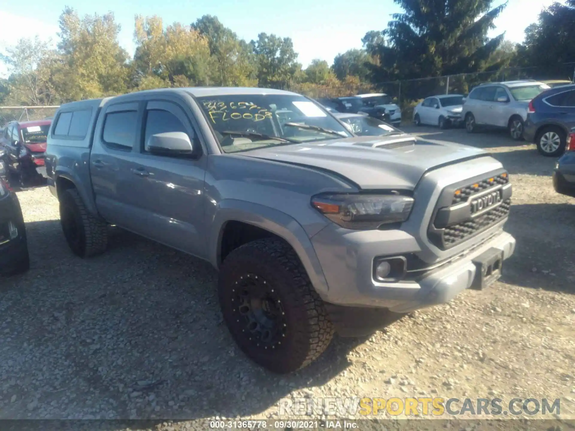 1 Photograph of a damaged car 3TMCZ5AN4LM368936 TOYOTA TACOMA 4WD 2020