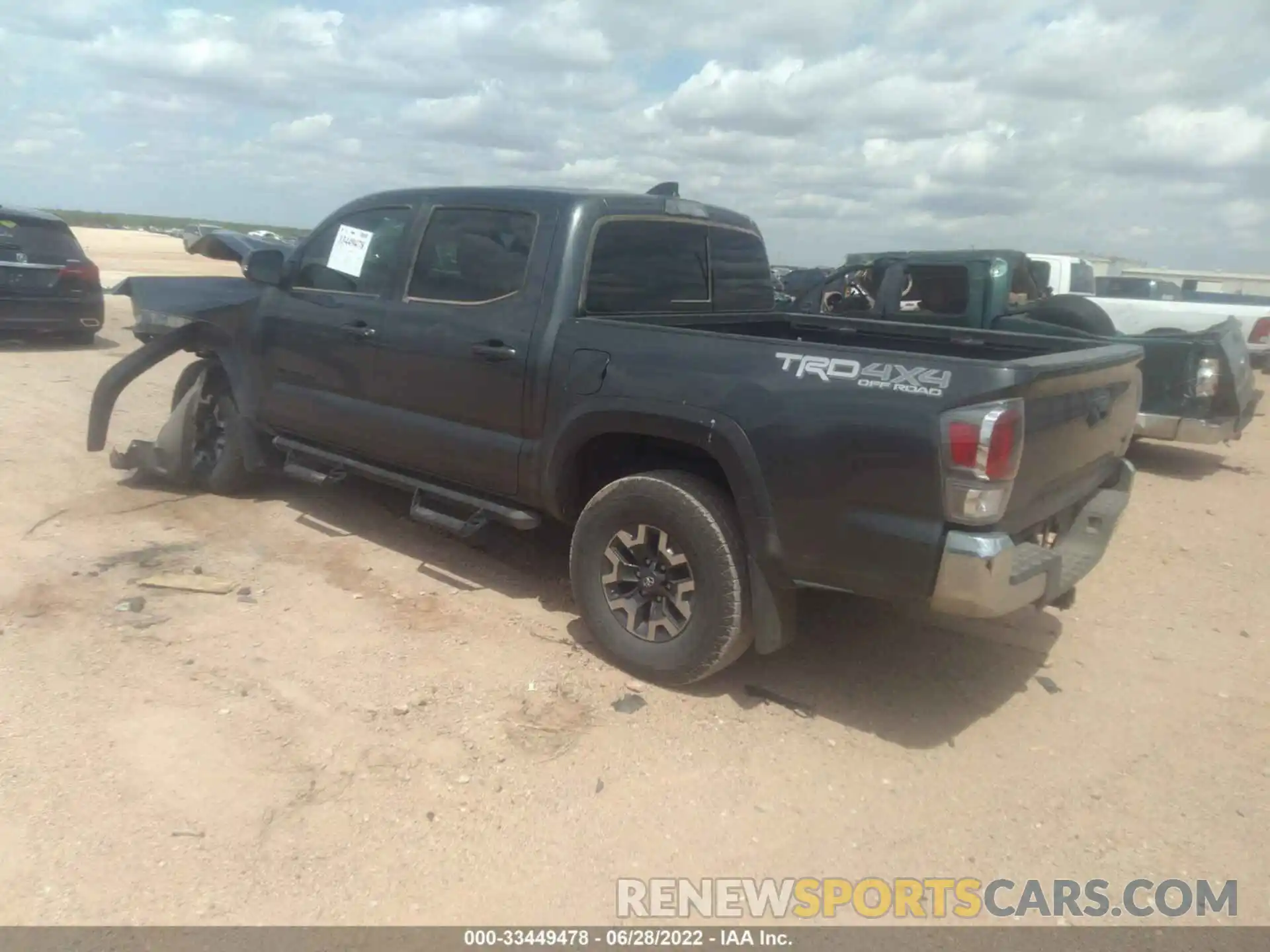 3 Photograph of a damaged car 3TMCZ5AN4LM369715 TOYOTA TACOMA 4WD 2020