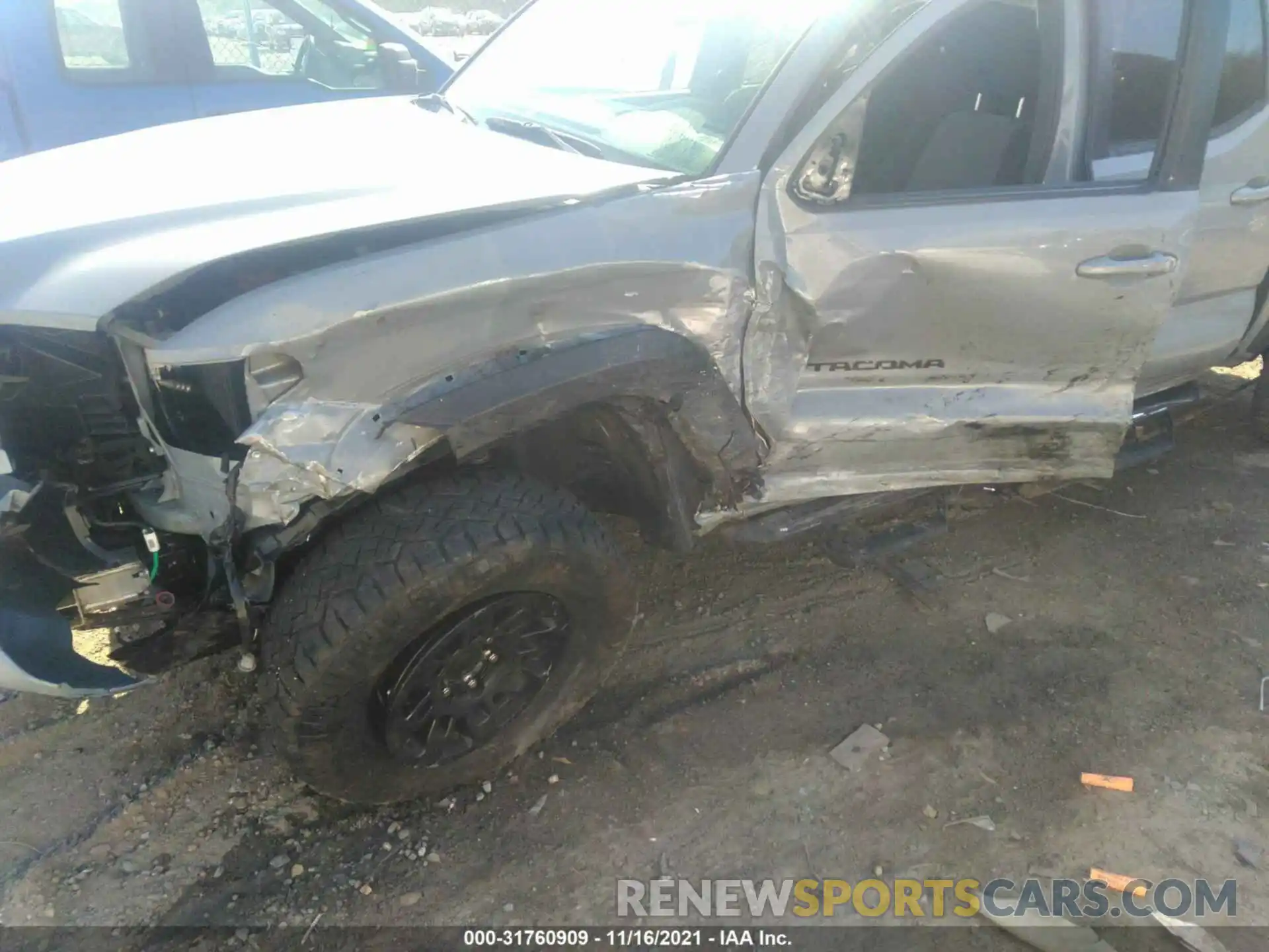 6 Photograph of a damaged car 3TMCZ5AN5LM291607 TOYOTA TACOMA 4WD 2020