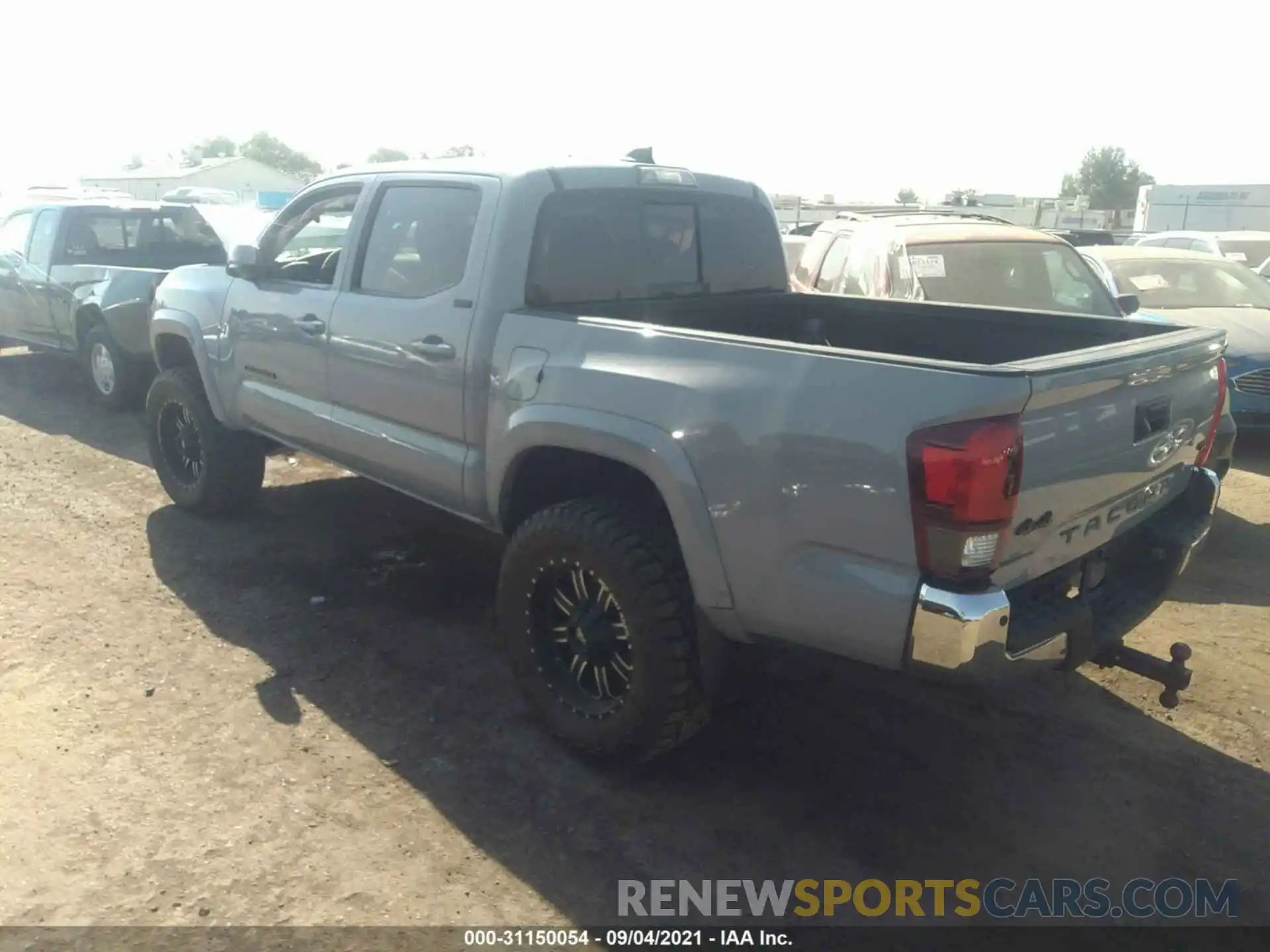 3 Photograph of a damaged car 3TMCZ5AN5LM305070 TOYOTA TACOMA 4WD 2020