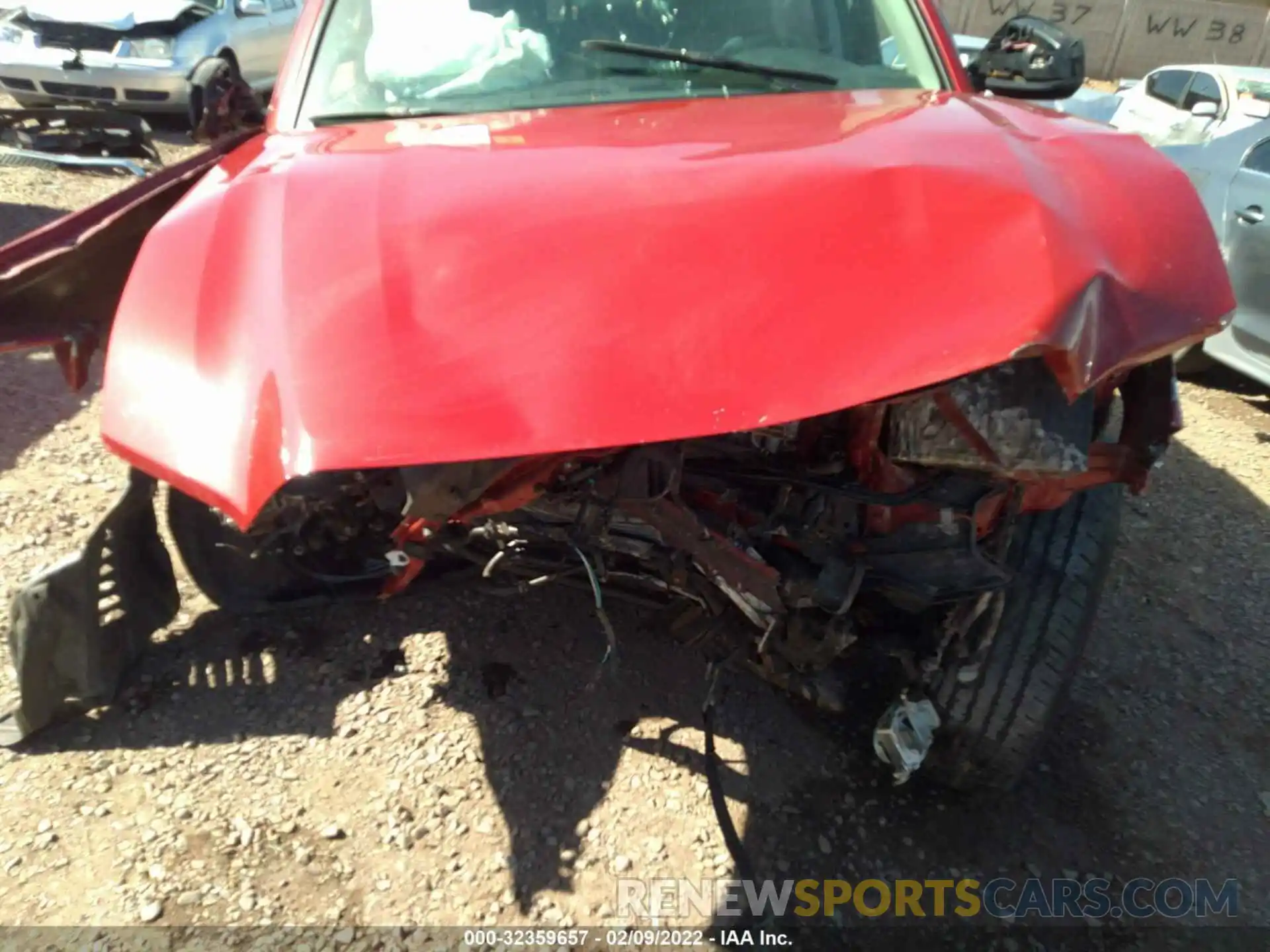 6 Photograph of a damaged car 3TMCZ5AN5LM311497 TOYOTA TACOMA 4WD 2020