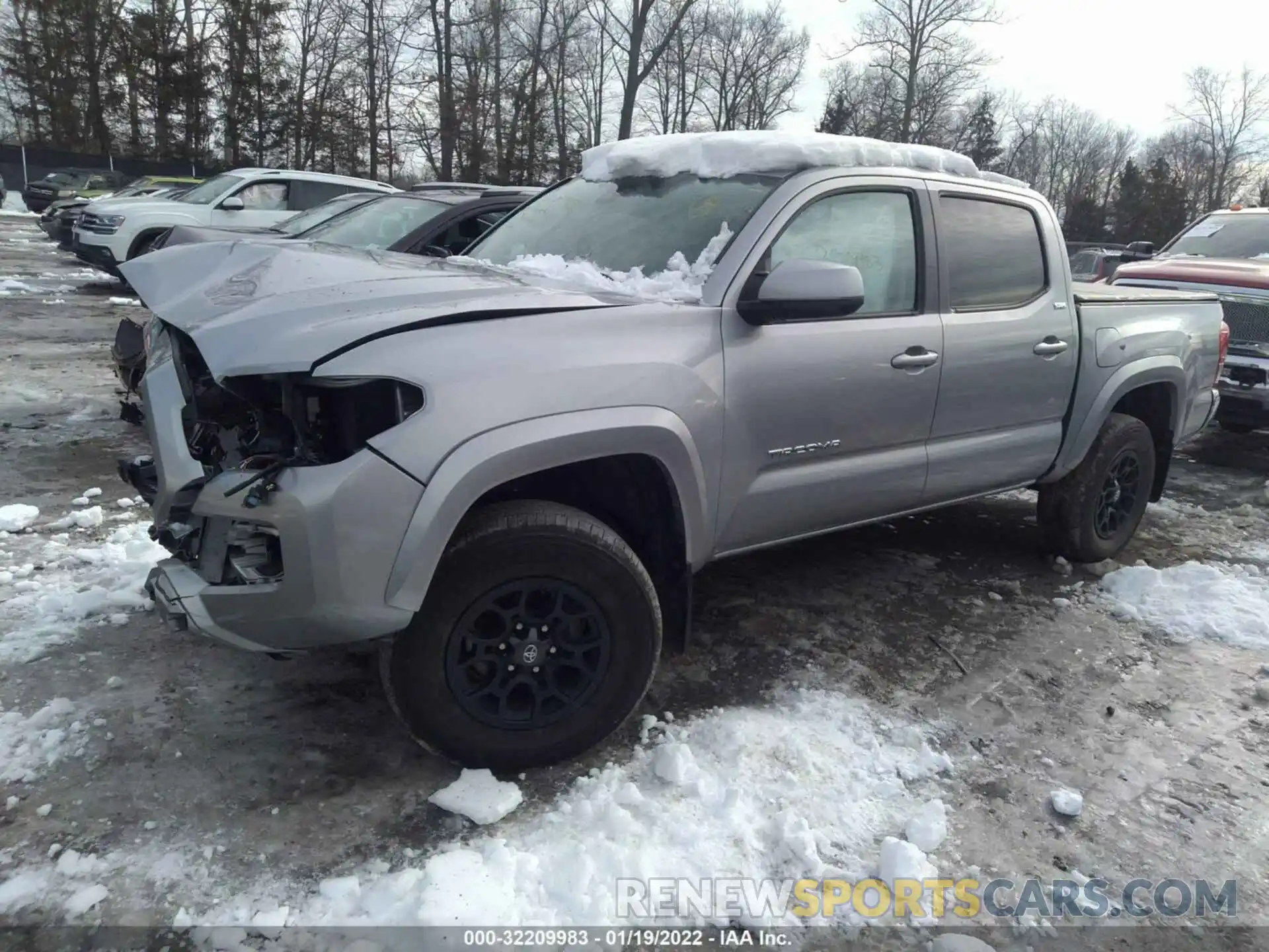 2 Photograph of a damaged car 3TMCZ5AN5LM319664 TOYOTA TACOMA 4WD 2020