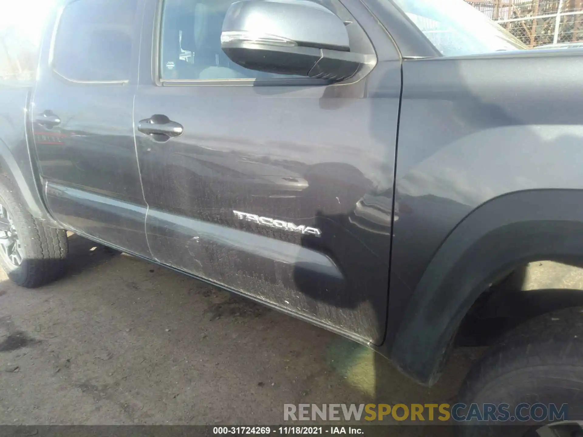 6 Photograph of a damaged car 3TMCZ5AN5LM322614 TOYOTA TACOMA 4WD 2020