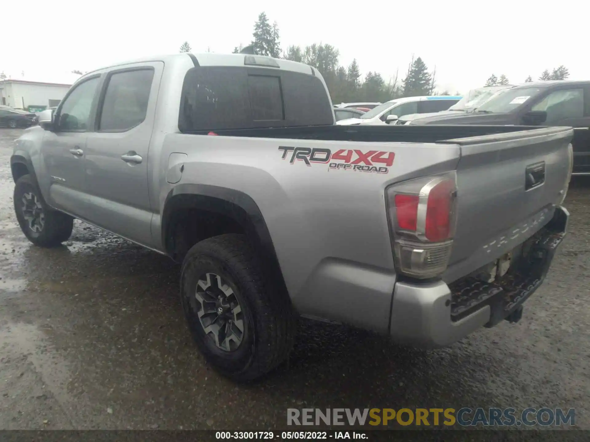 3 Photograph of a damaged car 3TMCZ5AN5LM328185 TOYOTA TACOMA 4WD 2020